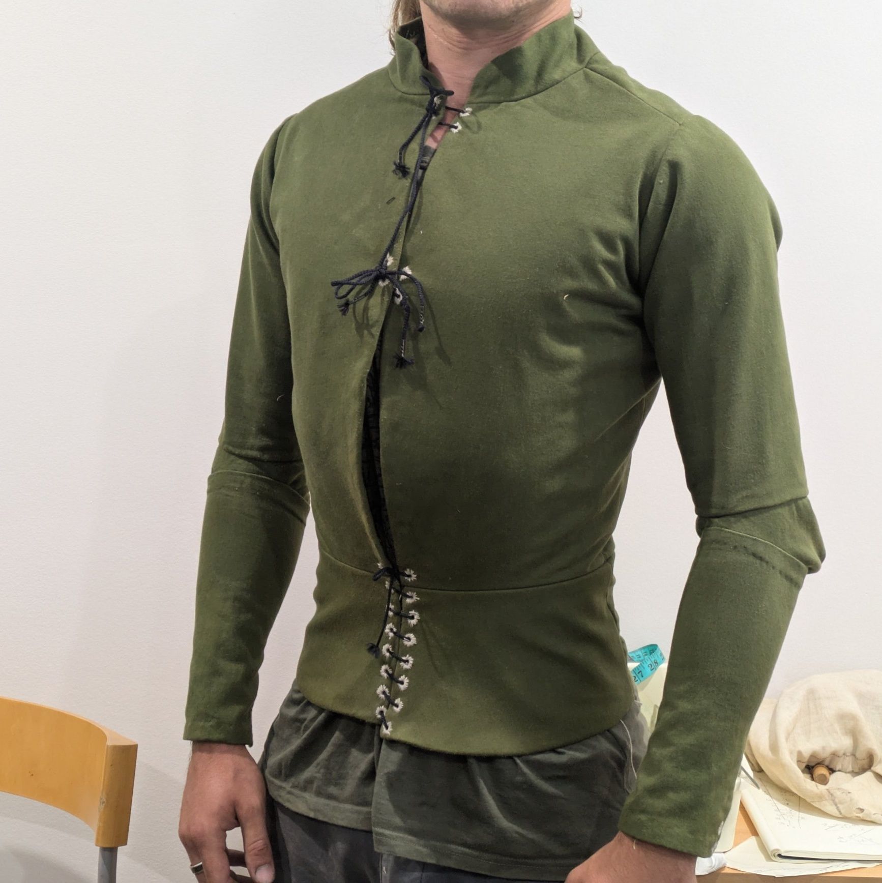 We present you our new amazing project, the linen arming doublet 