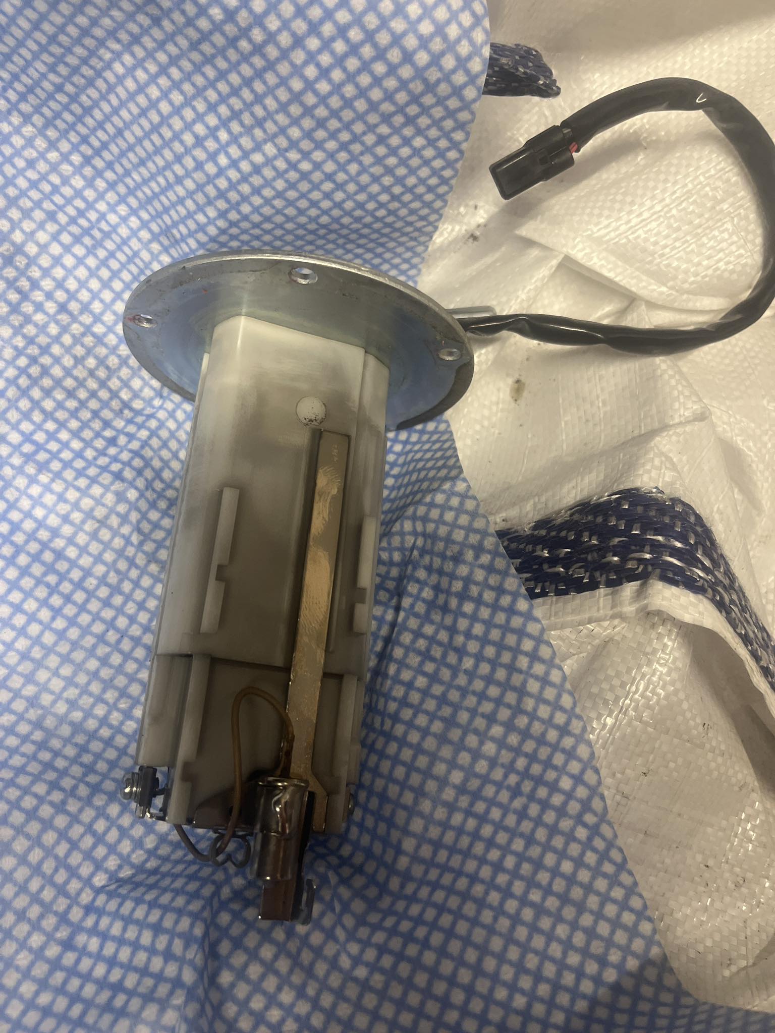 What's wrong with my 2008 Kawasaki ZX10R fuel pump?
