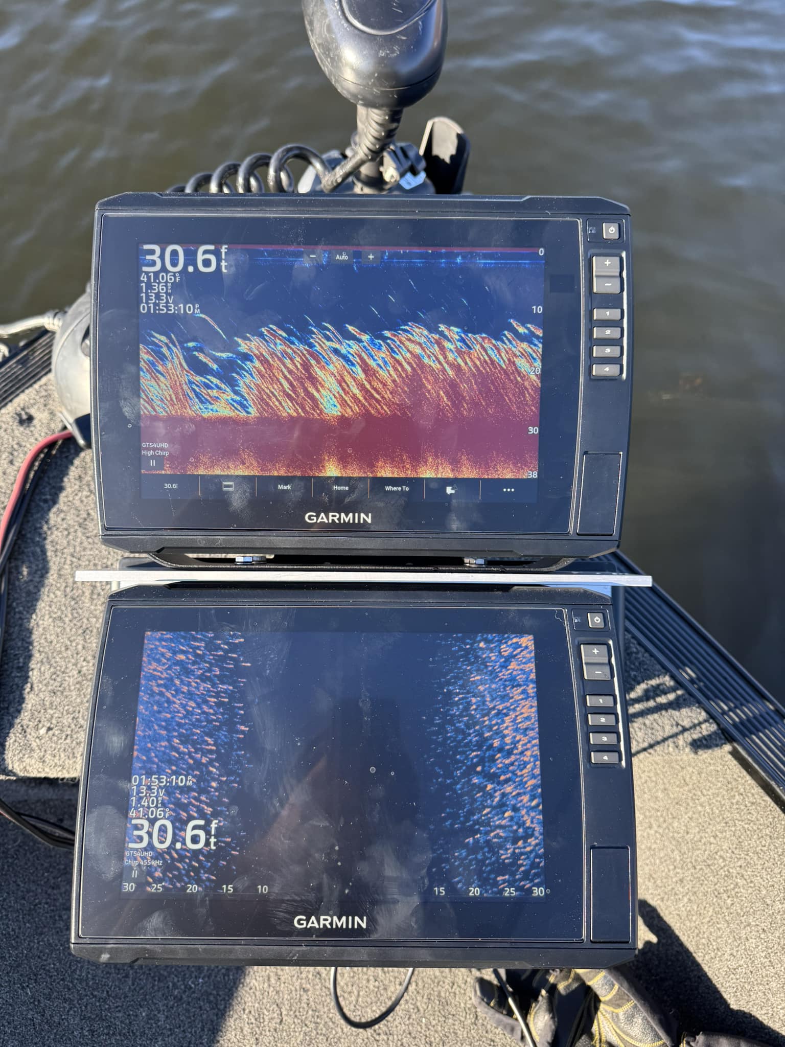 Garmin 106sv and Echo Map 122sv cradle size
