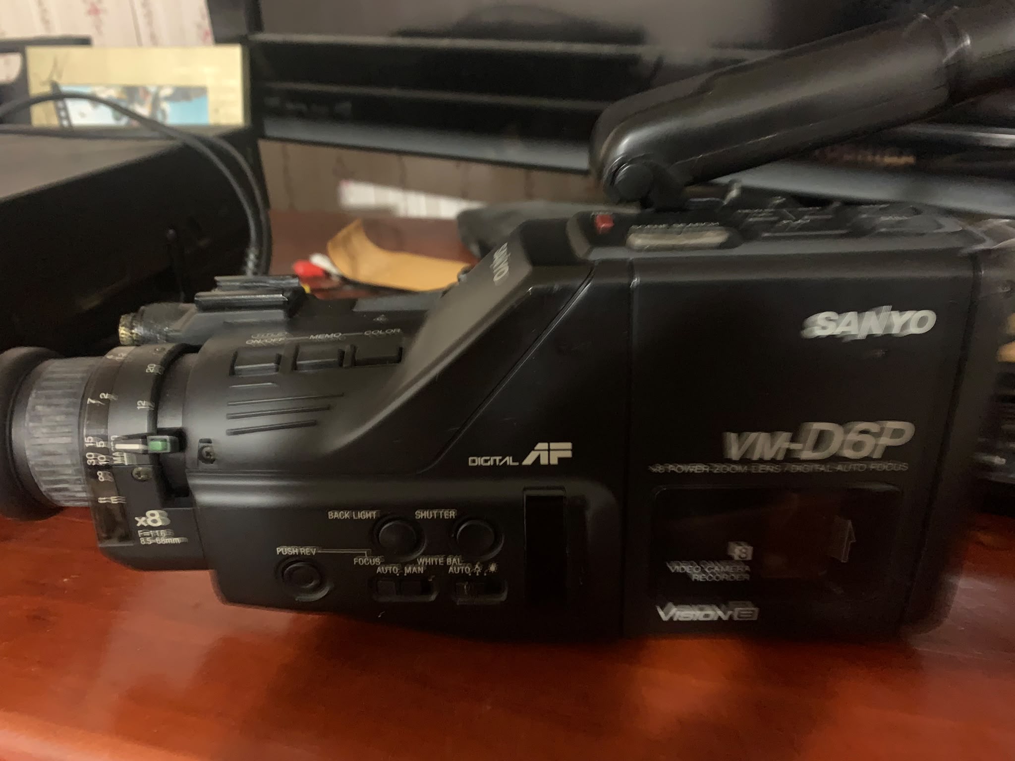 JVC GR-SZ1 Super VHS-C Camcorder