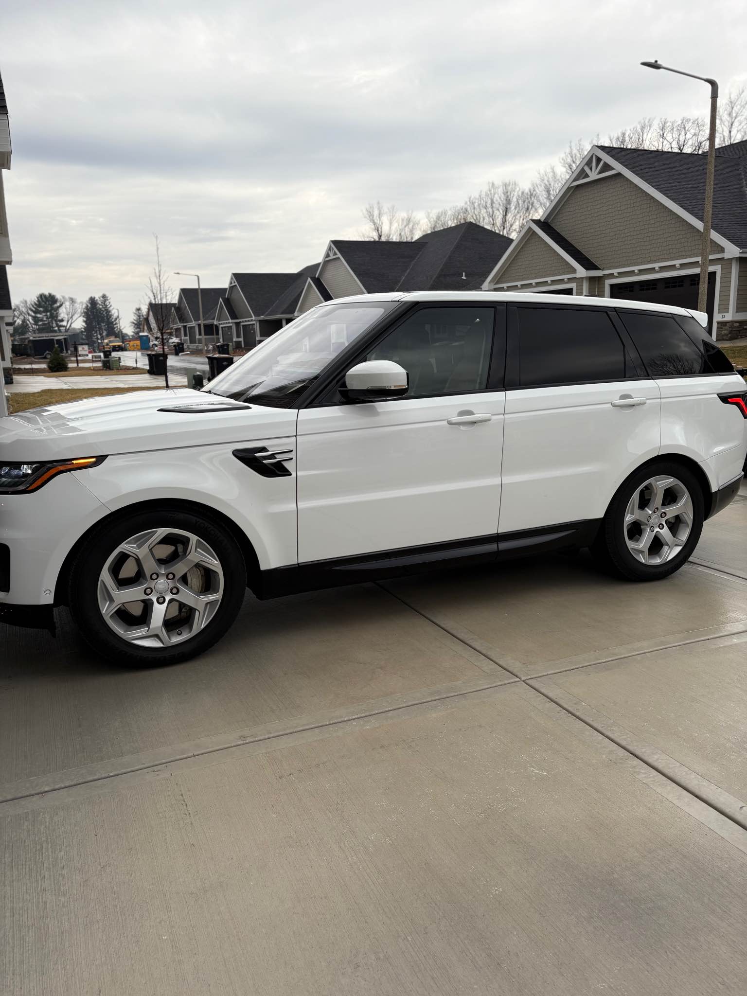 2019 Land Rover Range Rover Sport · HSE Sport Utility 4D - Cars ...