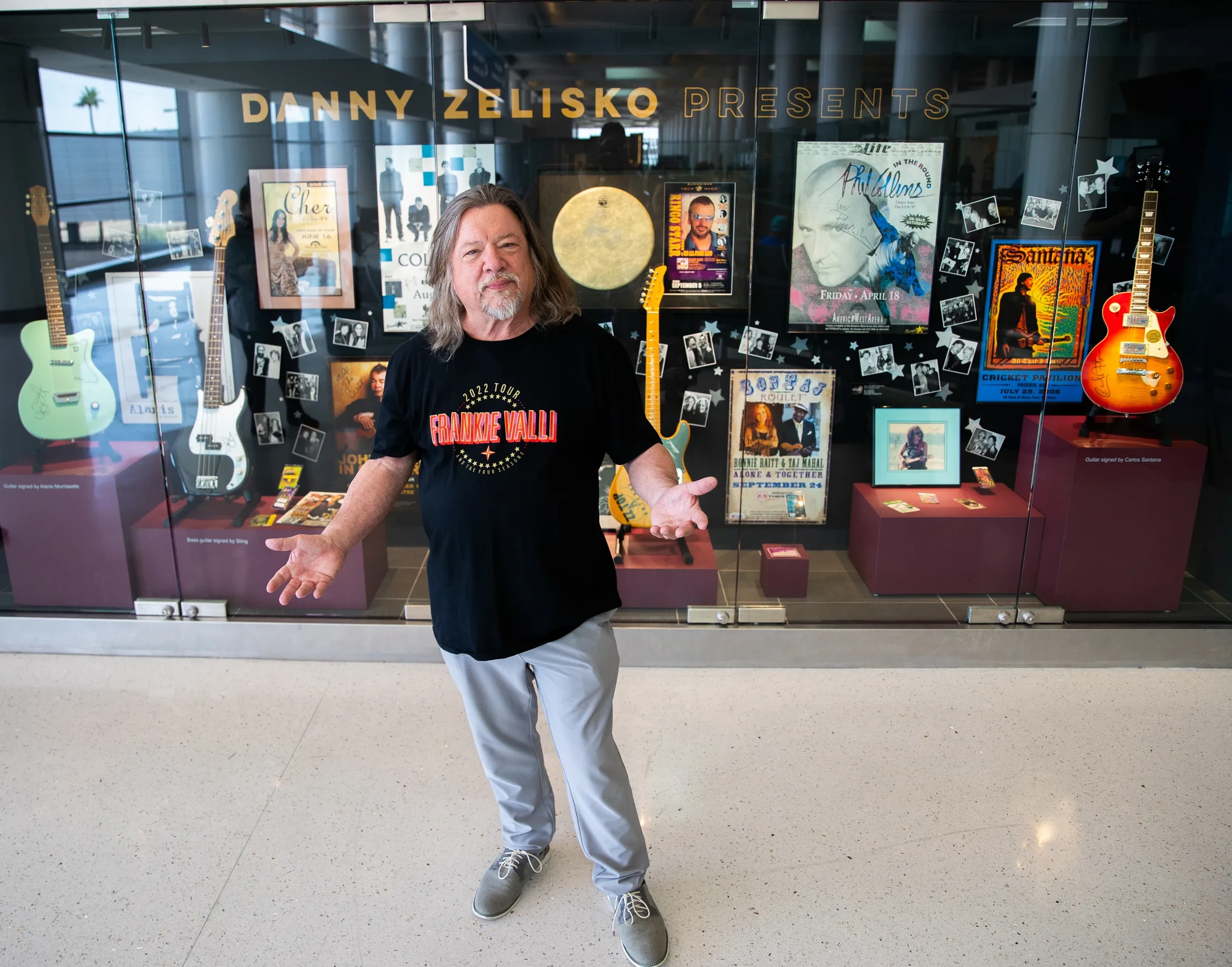 Dannyさま【専用ページ】 Phoenix concert promoter Danny Zelisko sells music memorabilia
