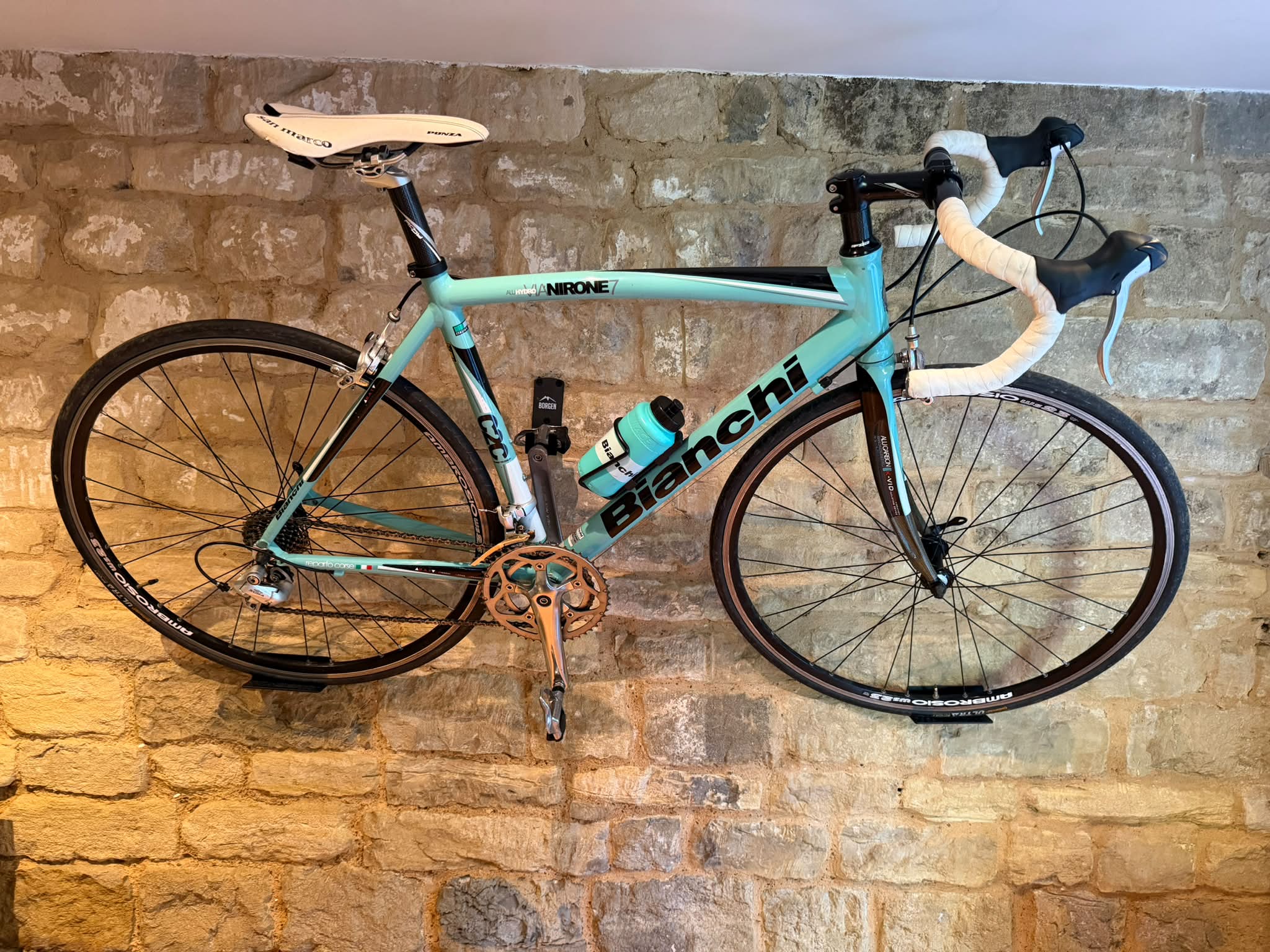 bianchi c2c via nirone 7 hydro carbon fiber road bike 2010 Frame set AluHYDRO Aluminium – Roger Garage Custom Bikes the address of Edoardo Bianchis first workshop in Milan Bianchi Via Nirone 7 Claris