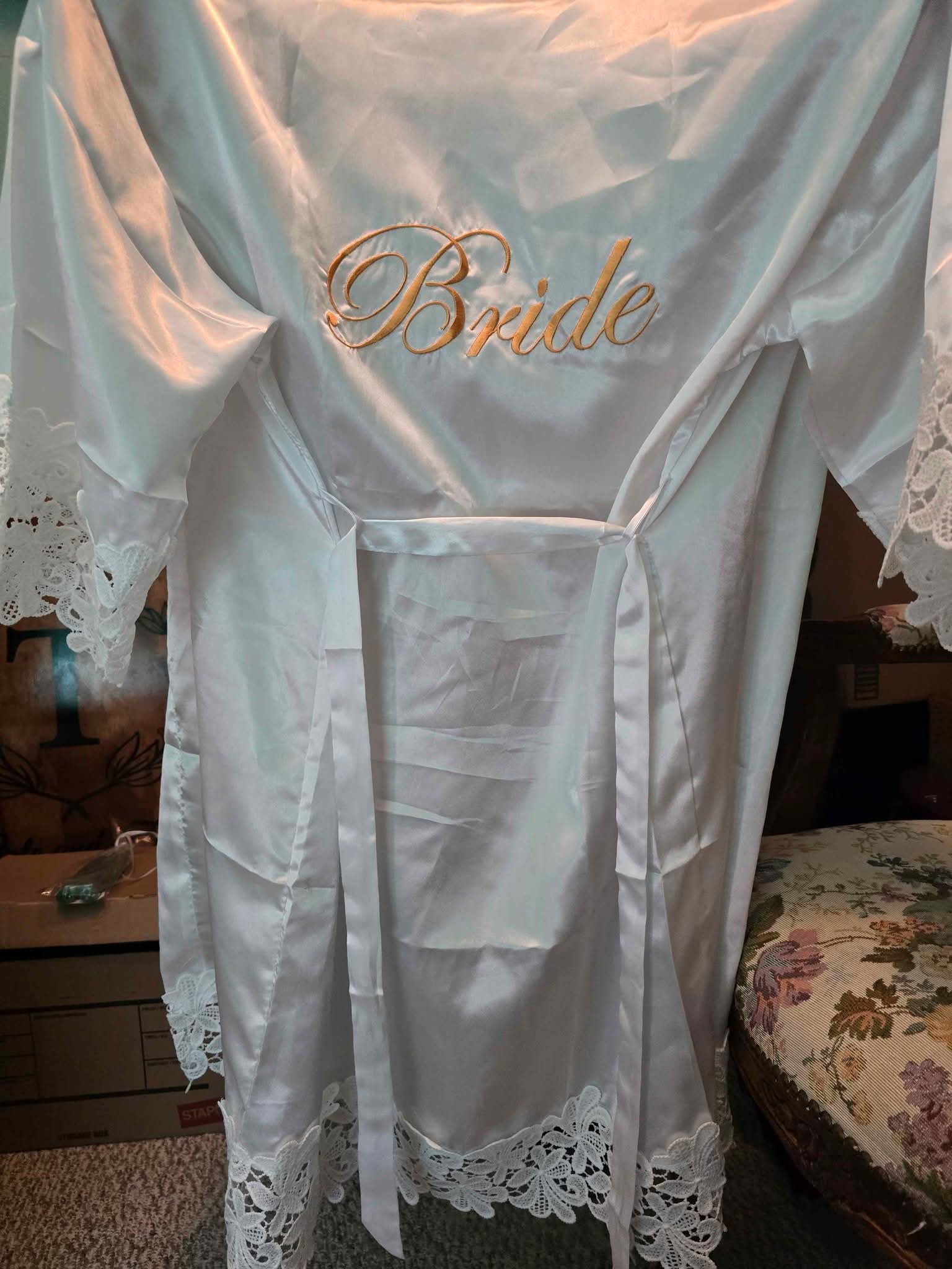 Wedding - Woodstock and area resource & sale | Beautiful robe. Only ...
