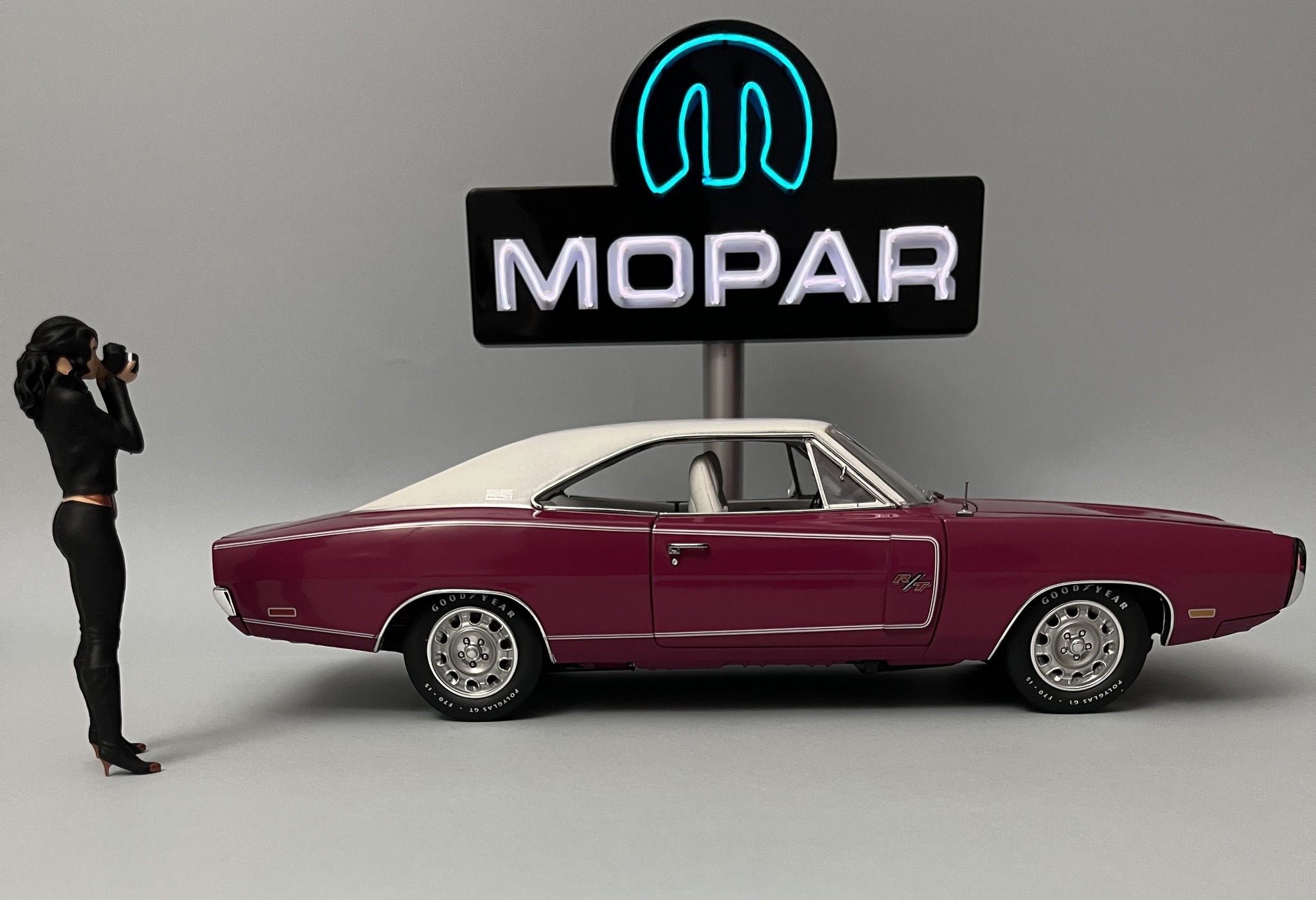 1970 Dodge Charger R/T SE diecast model by Greenlight Collectibles