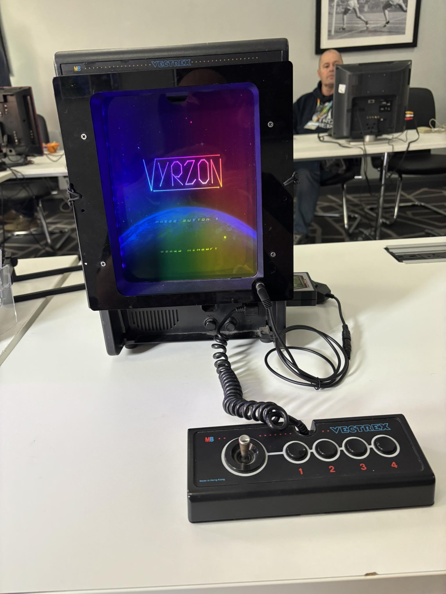 Played a Vectrex for the first time today at Zzap Live .. Now I