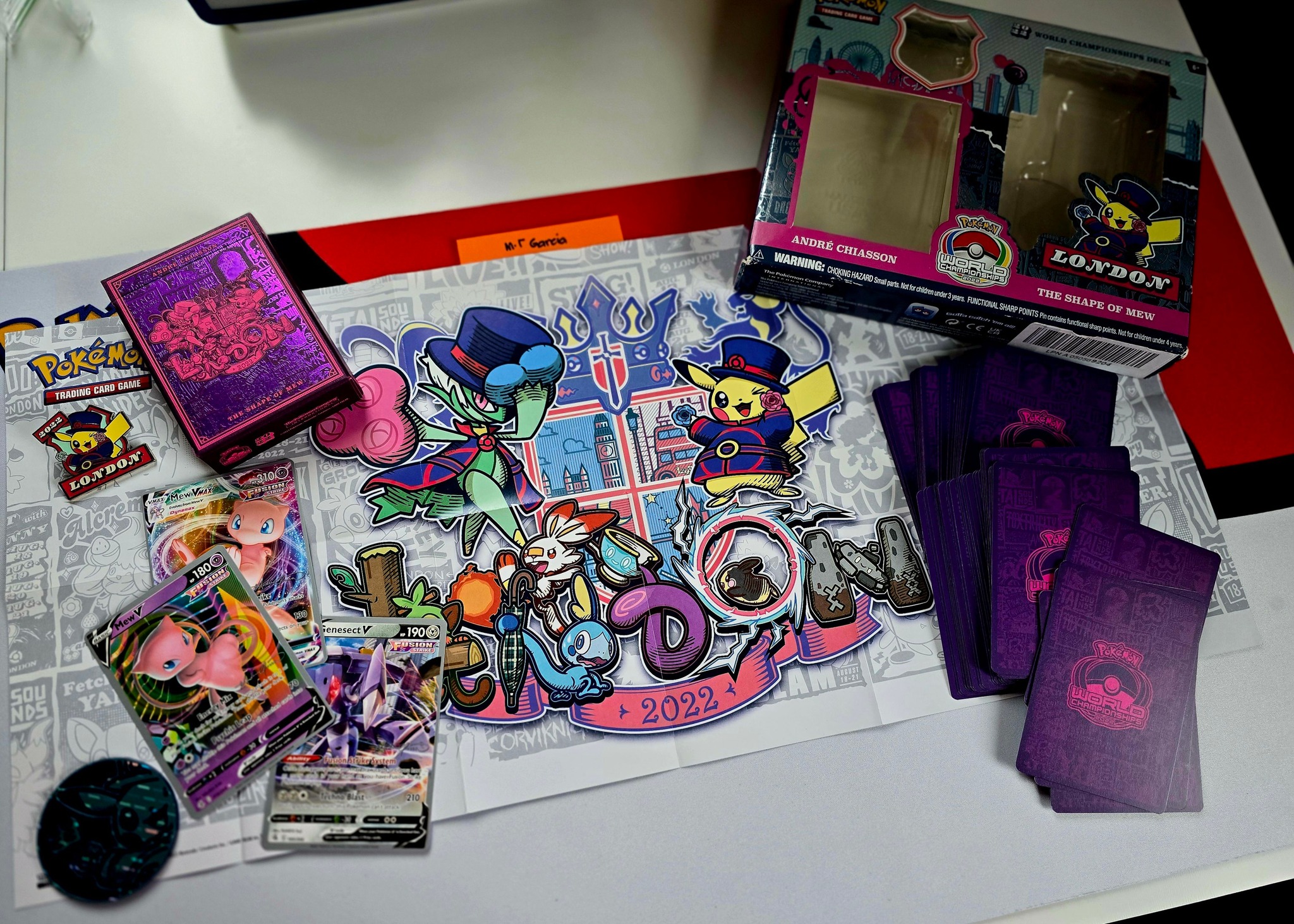 The shape of mew 2022 championship deck