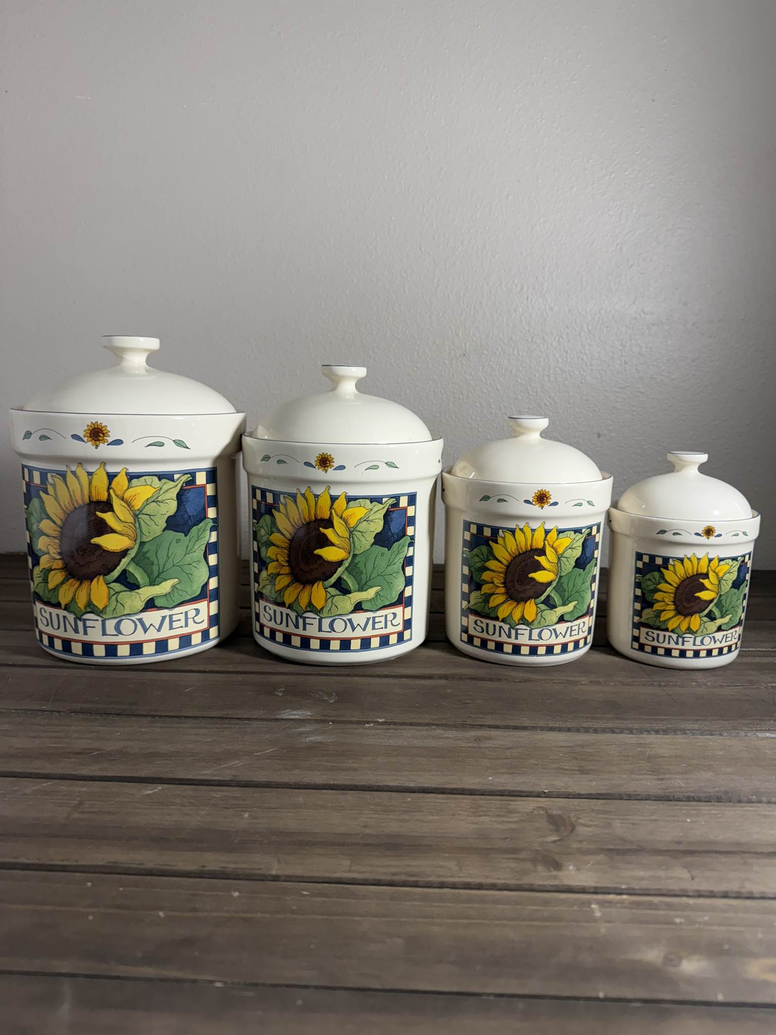 Beautiful 4-piece ceramic kitchen canister set designed by Susan