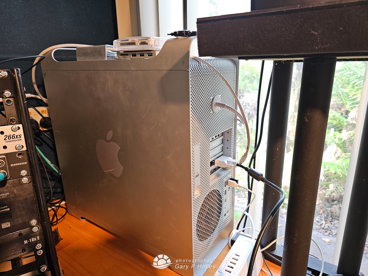 Upgraded 2009 Mac Pro with 12-core Xeon X5690 and AMD RX580