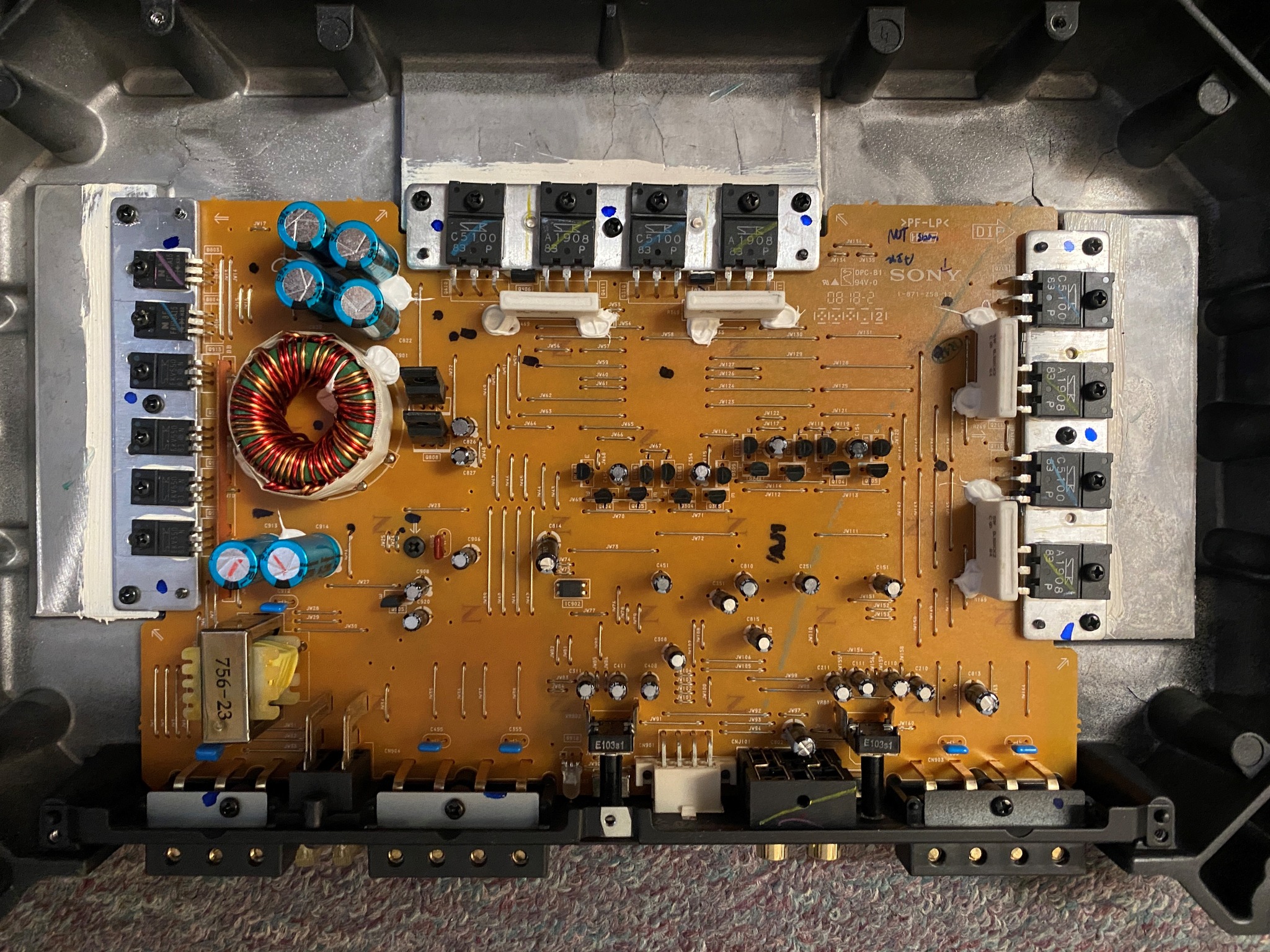 Sony XM-ZR604 internal components