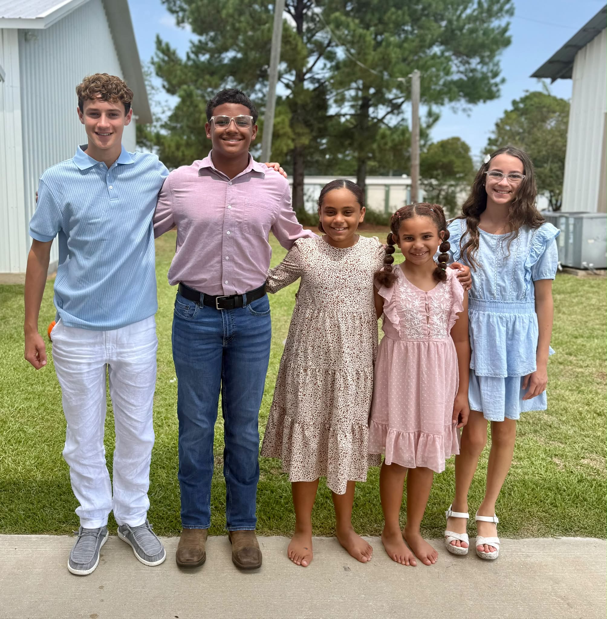 standing in the yard dressed like a kid Me this morning: kids, y'all come take pic. Haven: Aunt Sarah loves pictures… 🫣 Y'all will be thankful for your picture-obsessed aunt one day 🤣🤣 maybe? Love these kids so much! Polo MozartSpeckTip Burgundy color:BEIGE April cornell Color:LACQUER