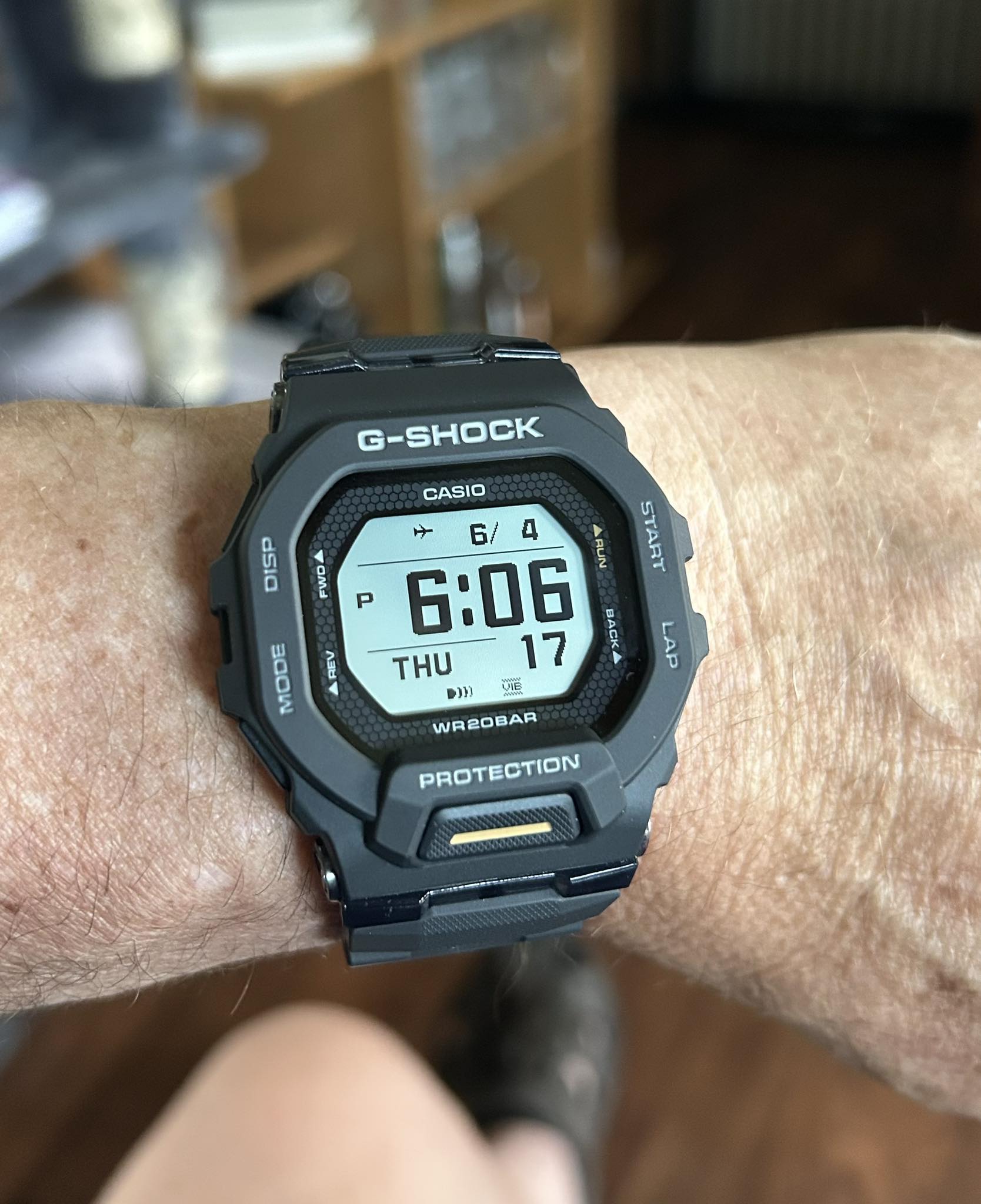 Casio G-Shock watch features and return