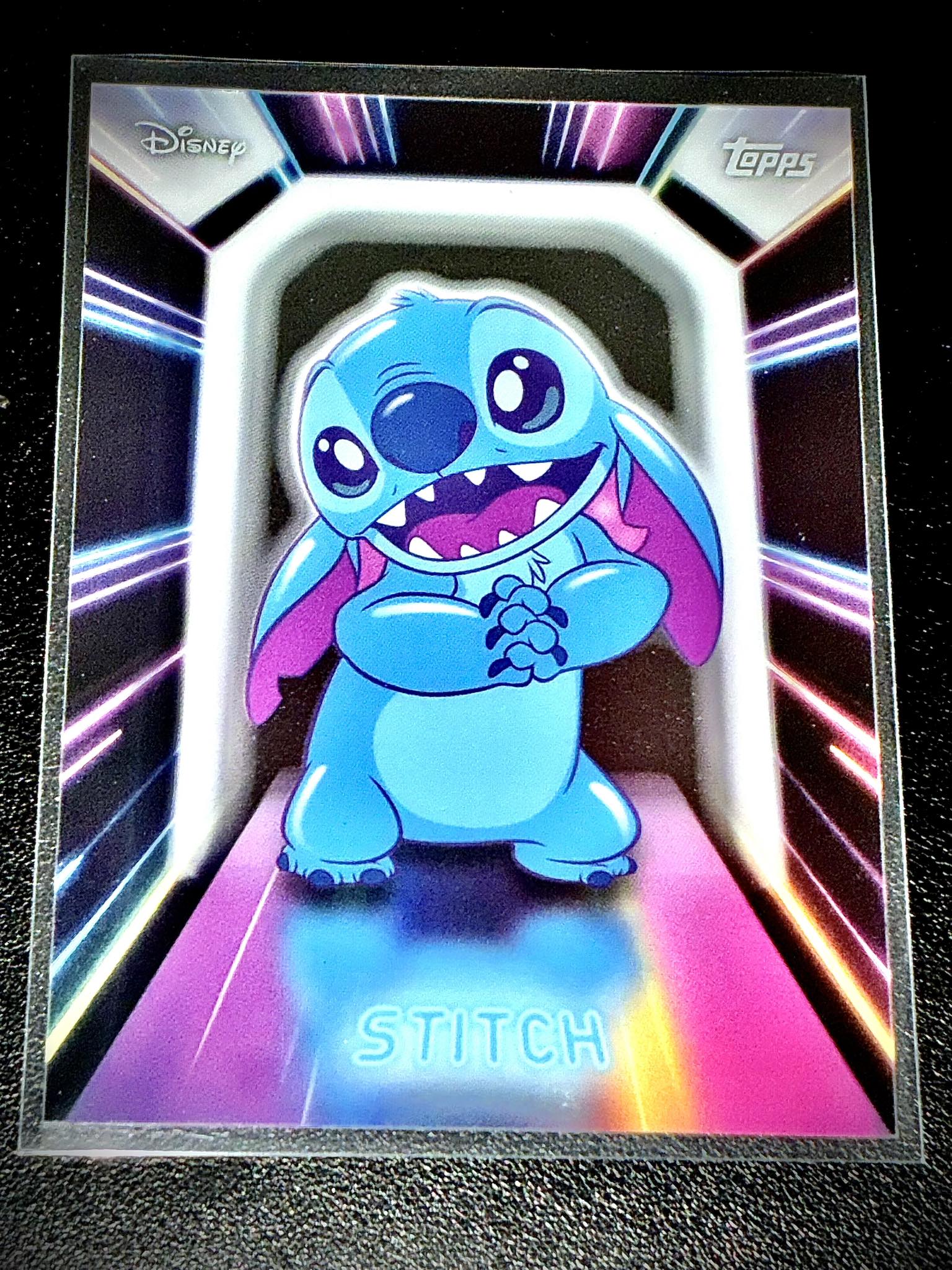Ripping Topps Neon Disney Stitch card
