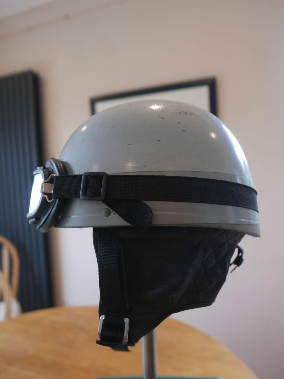british made motorcycle helmets Daytona Retro Full Face Helmet: Vintage Style - Captain America Stealth ring retention system Visor British Made Motorcycle Helmets