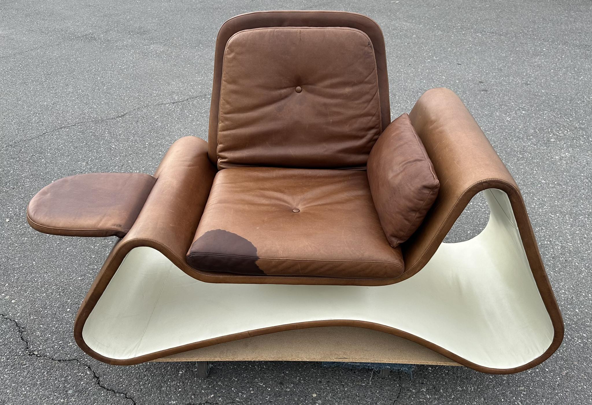 What is the identity of this chair?