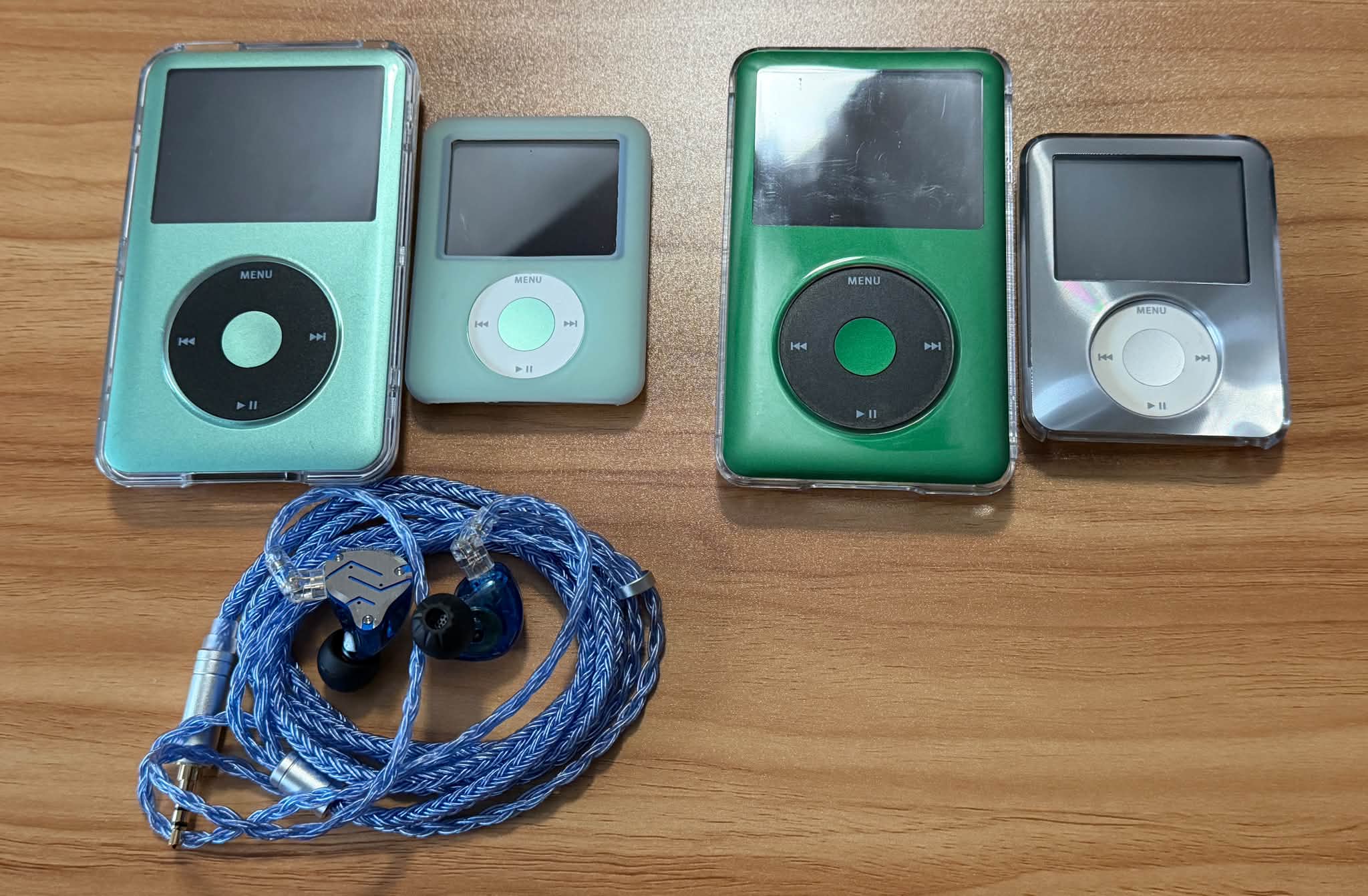Customized 7th Gen iPod Classics and Upgraded iPod Nanos Collection