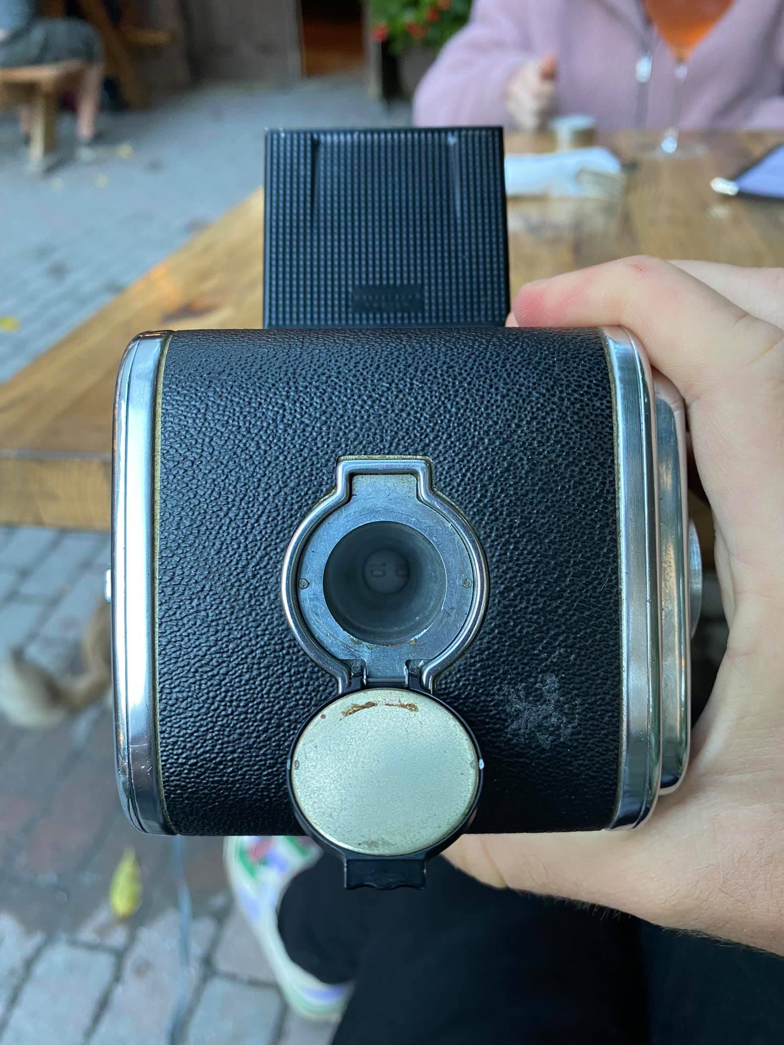 Can A12 or A16 inserts be used in A24 backs for Hasselblad