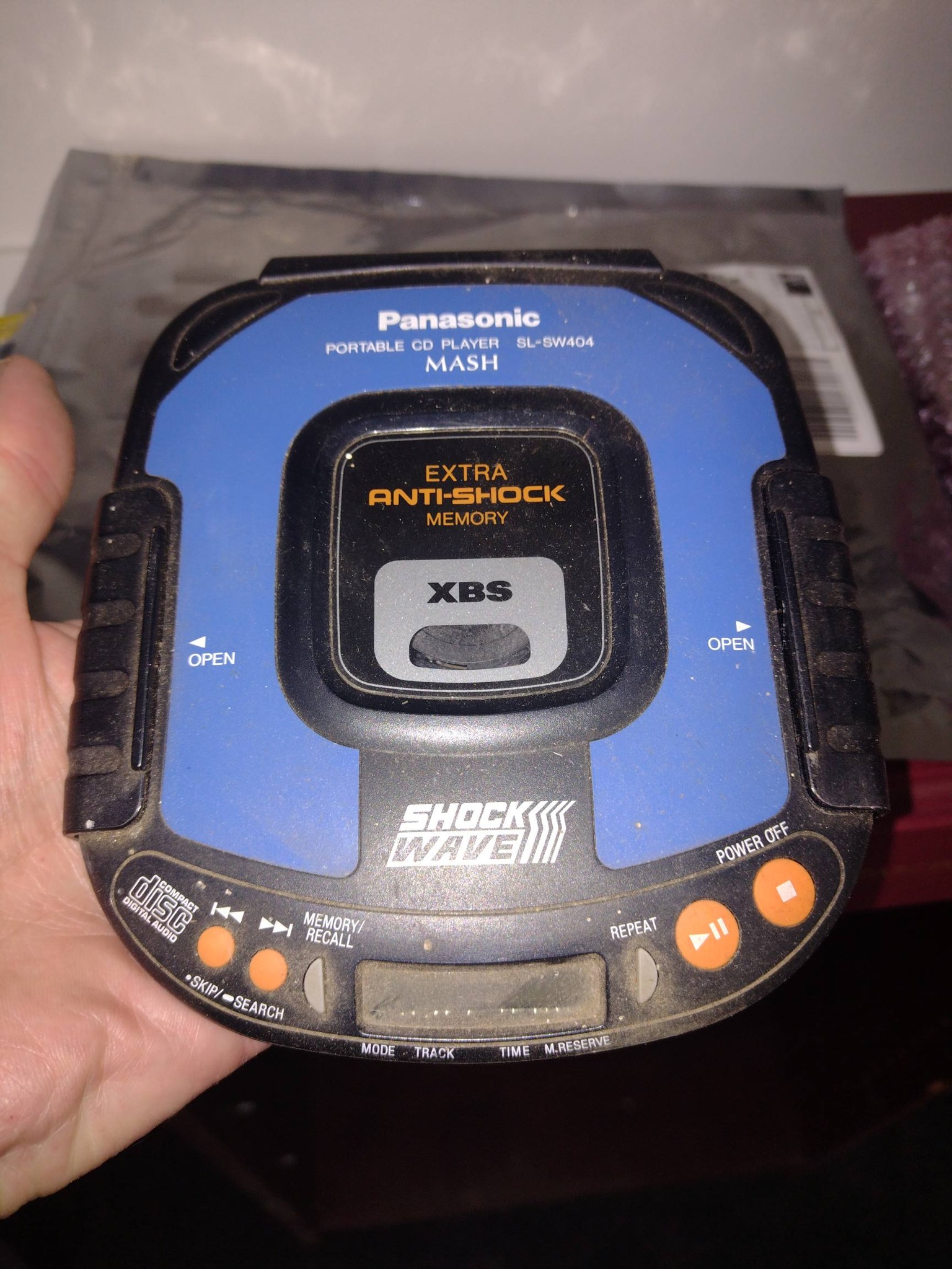 Retro review of the Panasonic SL-SW404 portable CD player