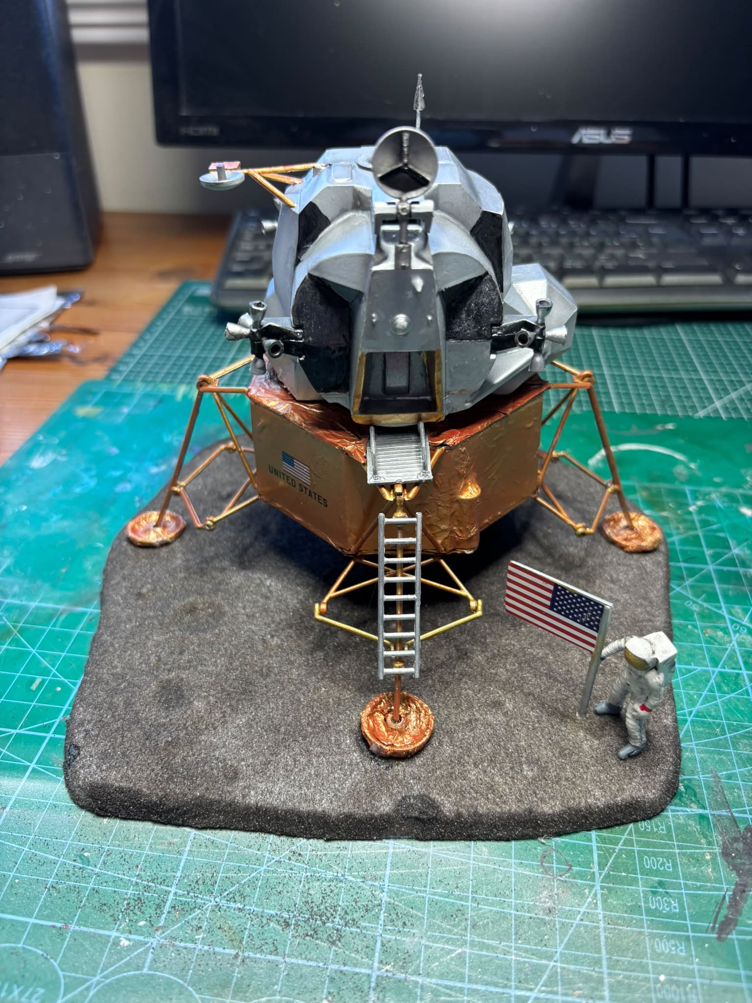 Apollo 11 model maker's nostalgic recollection