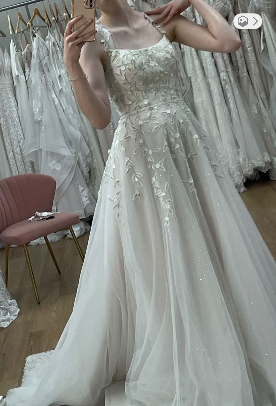 How to sell a used wedding dress for the best price?