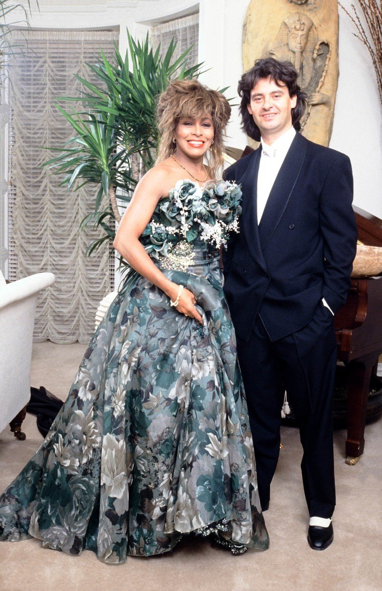 tina turner green wedding dress Beautiful Photo .. 2013 and Her 2nd Husband Erwin Bach who gave To Tina one of his kidneys in 2018 to save her life... Amazing RIP Queen 🙏❤️ HL25