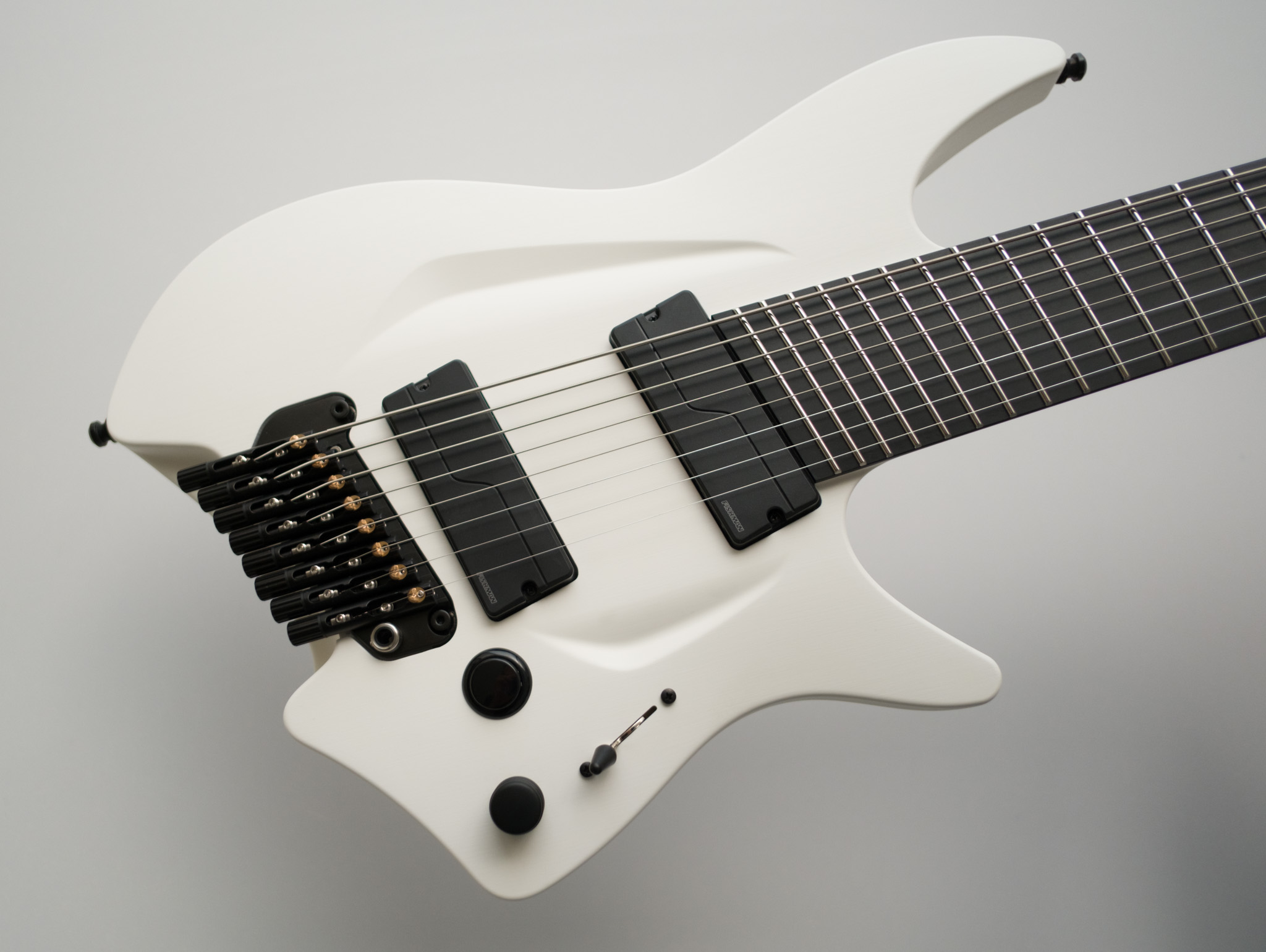 Aristides H/08R White