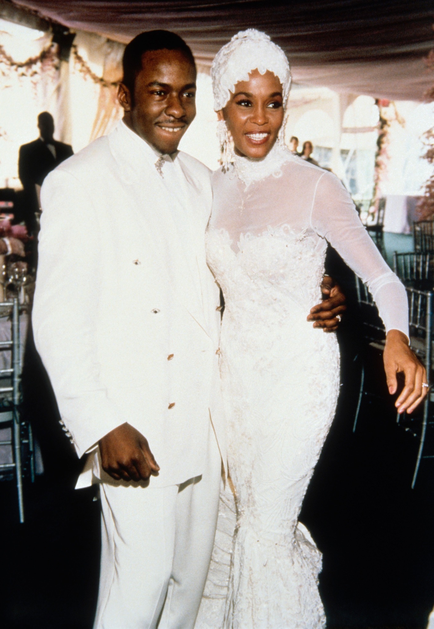 whitney houston wedding dress to bobby brown was a stunning bride on July 18, 1992, when she married at her estate in Mendham, New Jersey. Whitney wore an elegant white Marc Bouwer gown with a Formal Wedding Guest Dresses
