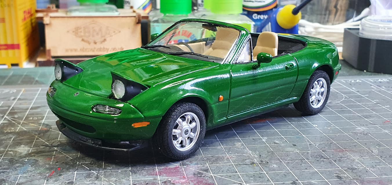 Finished:- Tamiya 1/24 Eunos Roadster aka Mazda MX-5 with resin