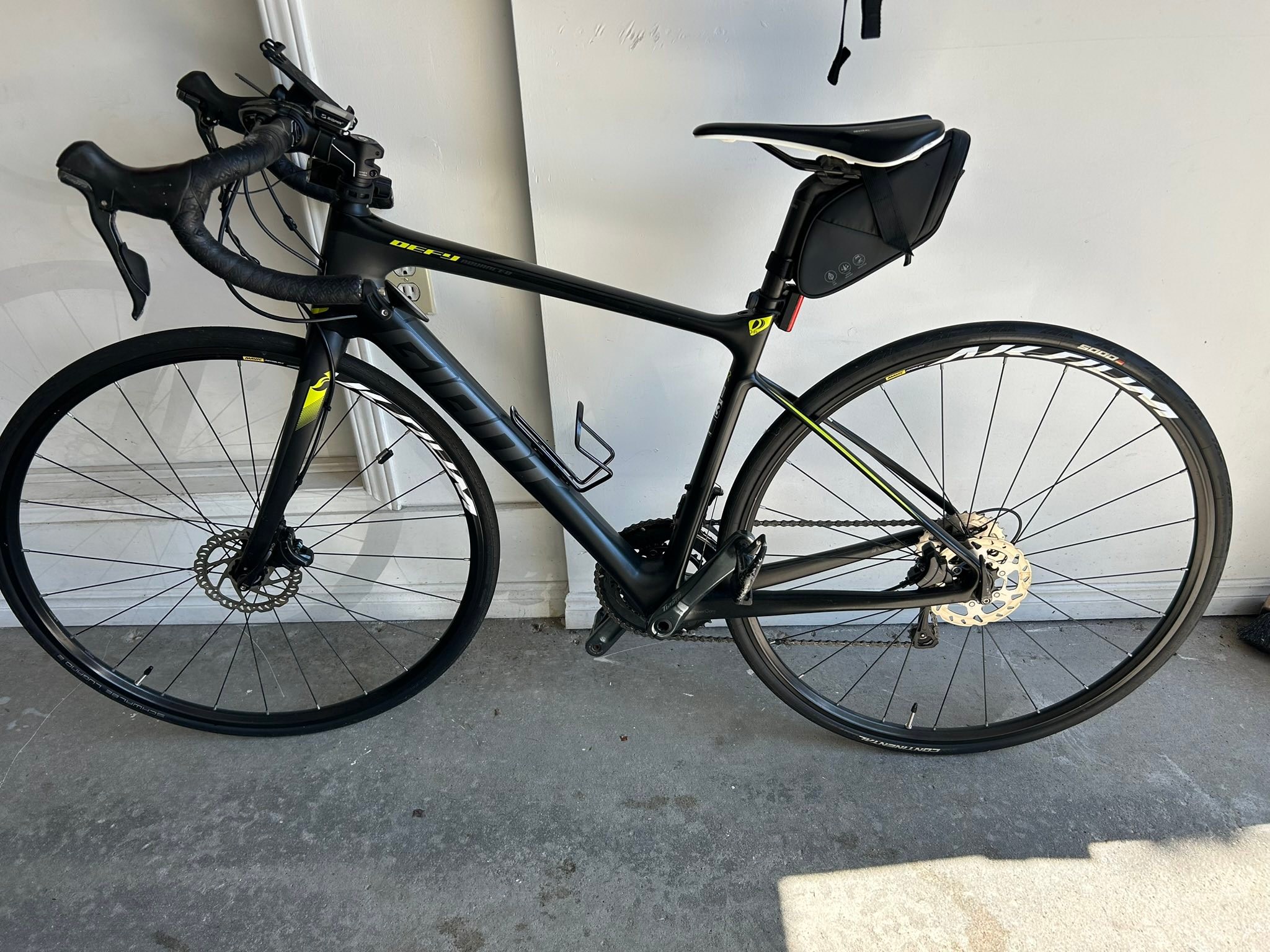 2017 Giant Defy 3 bike for sale in Ontario