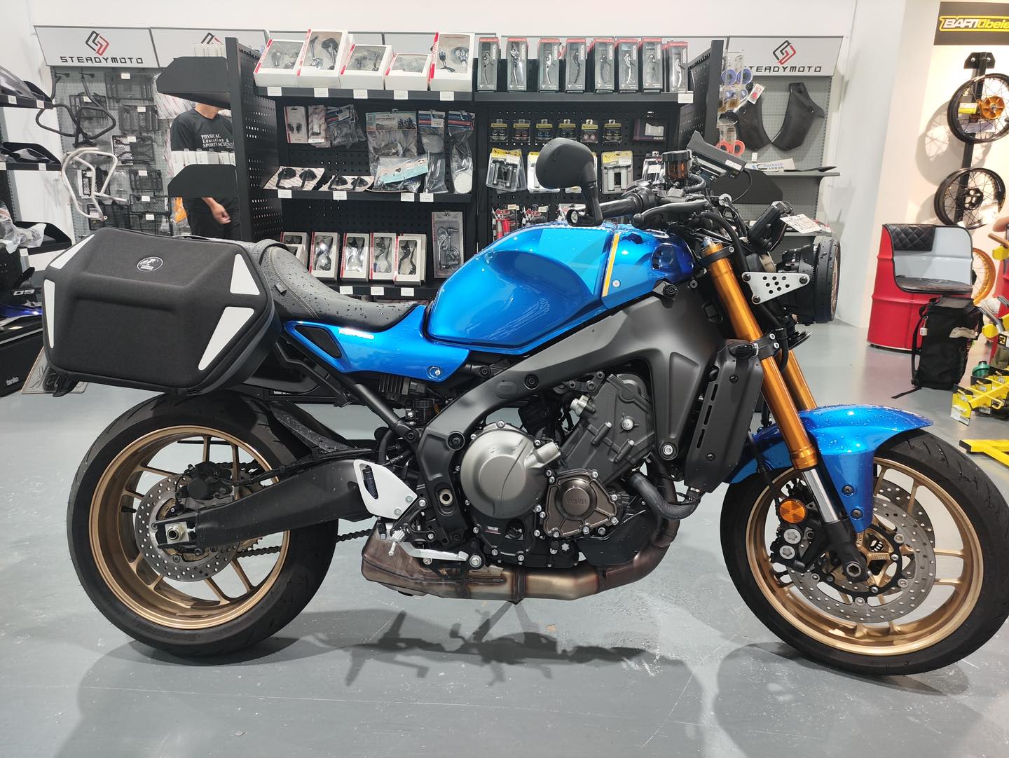 Form meets function. Storage space unlocked on this YAMAHA XSR900 