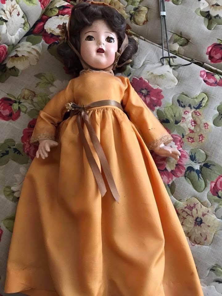 What is this antique doll from around 1939?