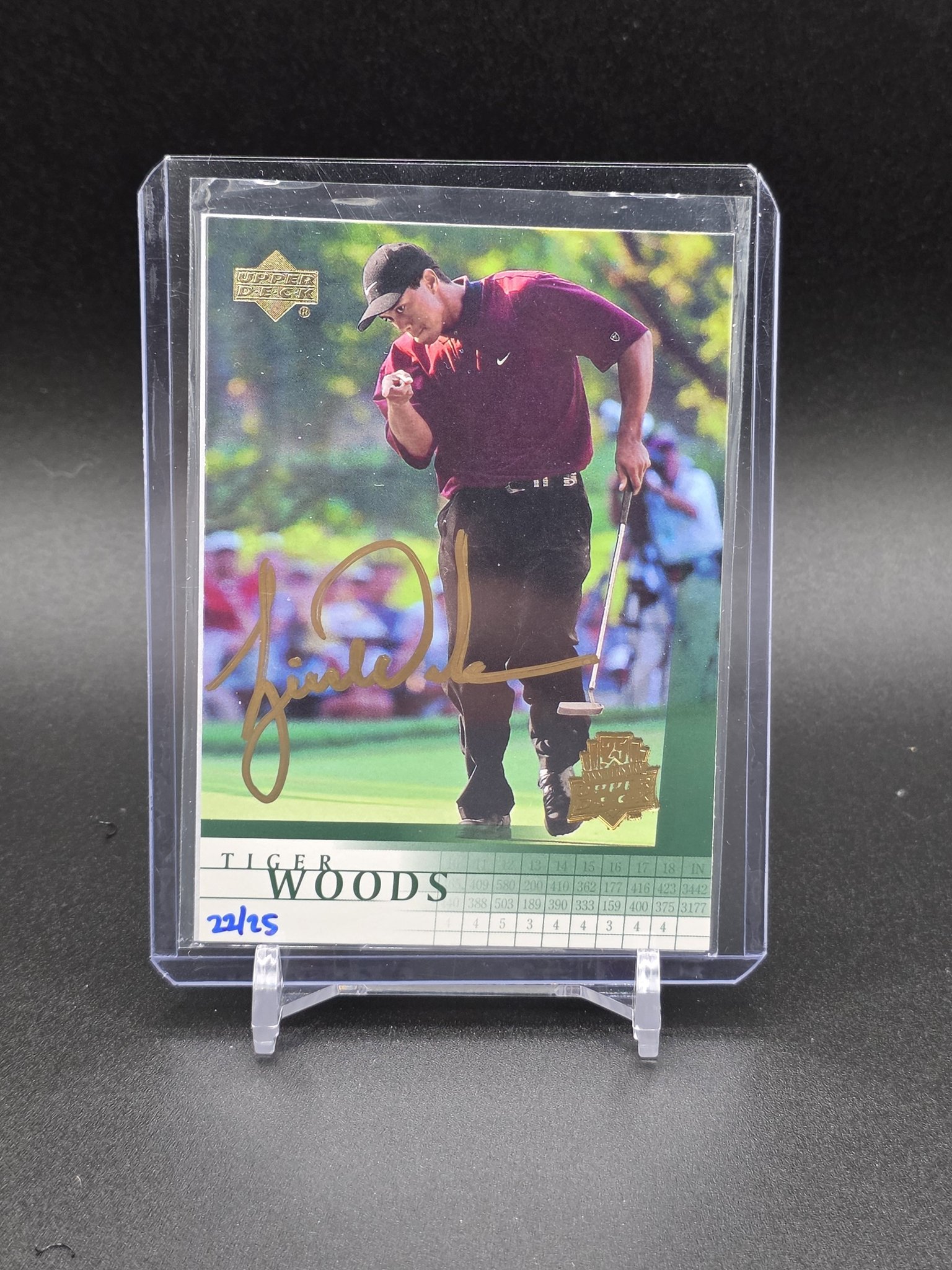 Tiger Woods autographed Upper Deck golf card found in hobby box