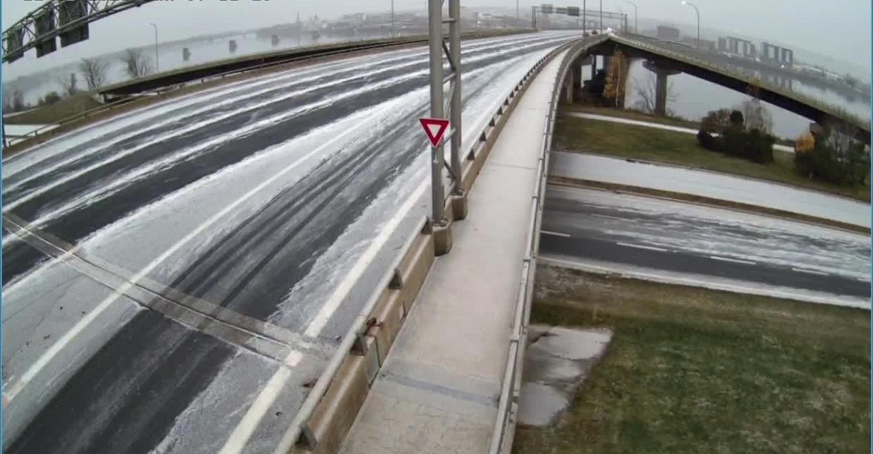 MESSY, and slippery driving in... Margaret Leahey Bailey Facebook
