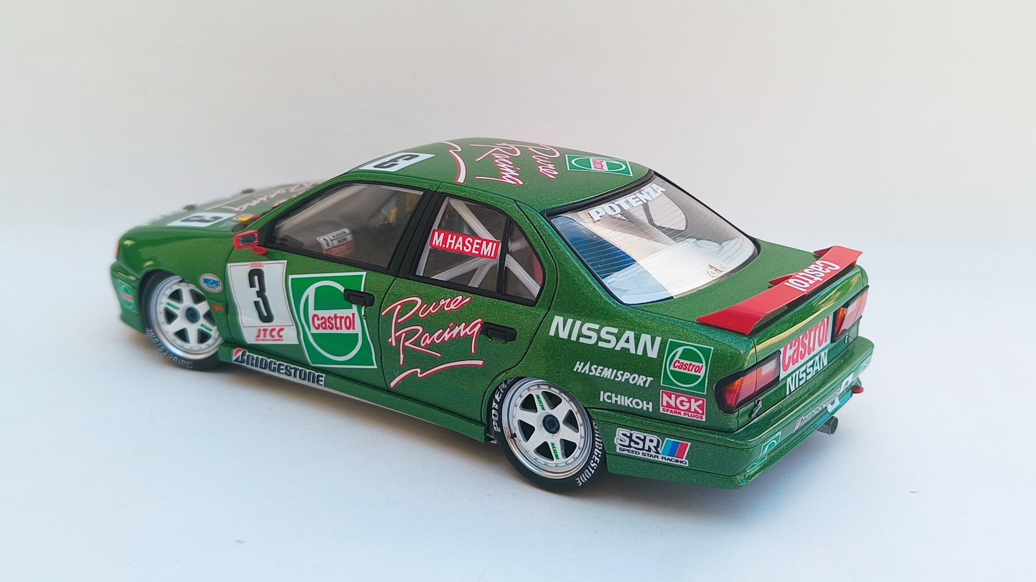 Tamiya Calsonic Nissan Primera model car build