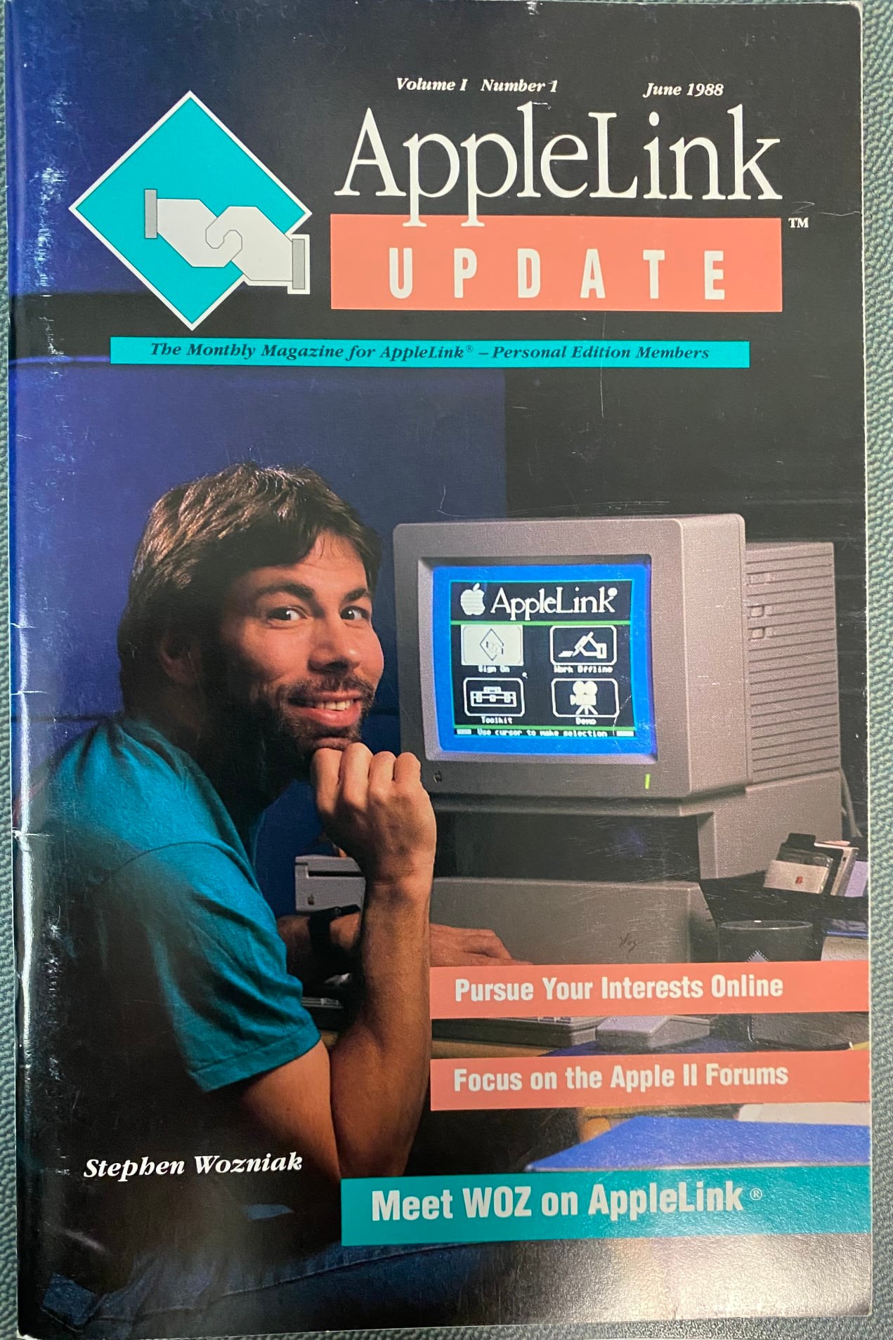 Compute Apple magazine archive links