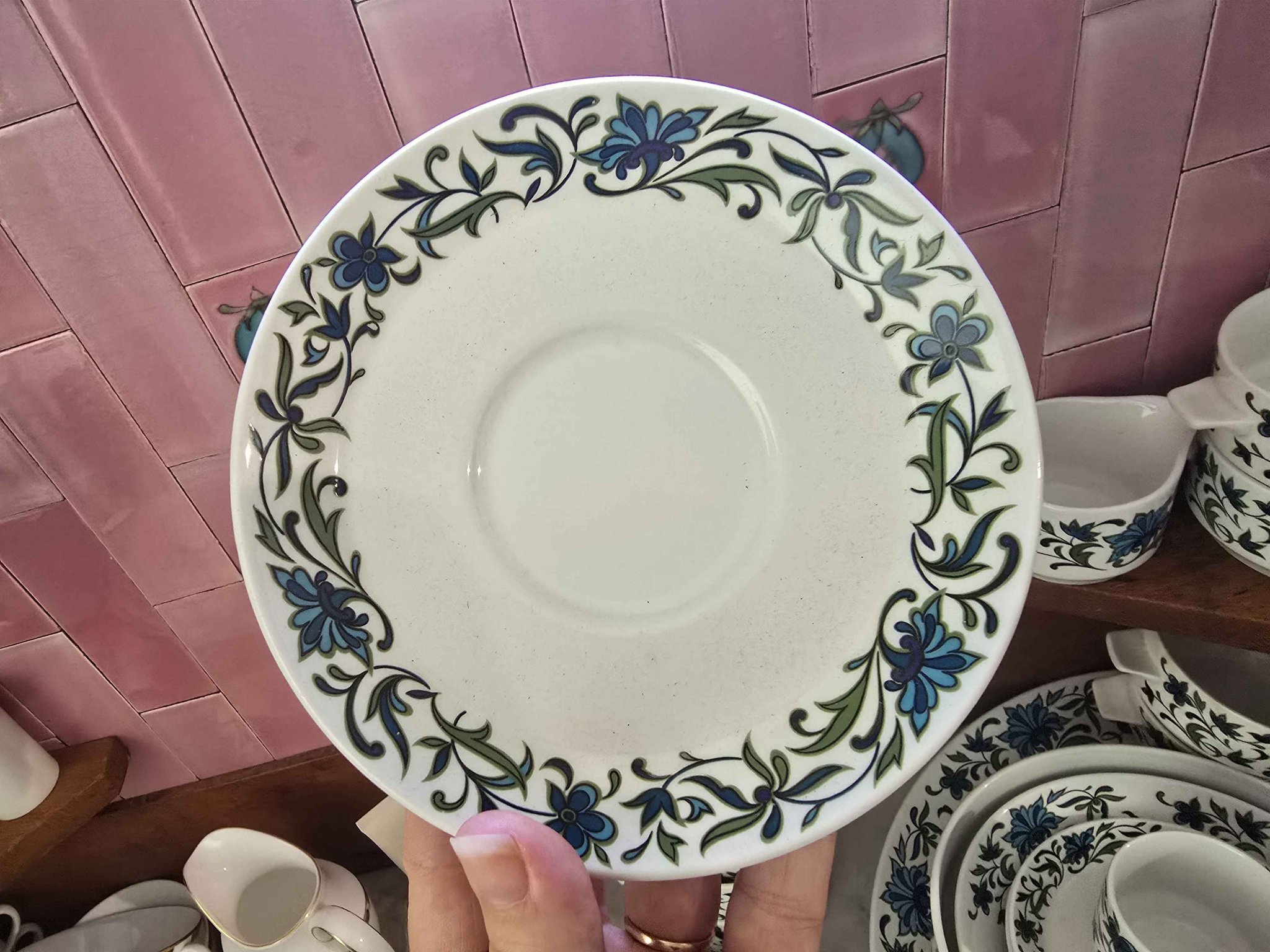 Retro Midwinter 'Spanish Garden' fine tableware in white with a