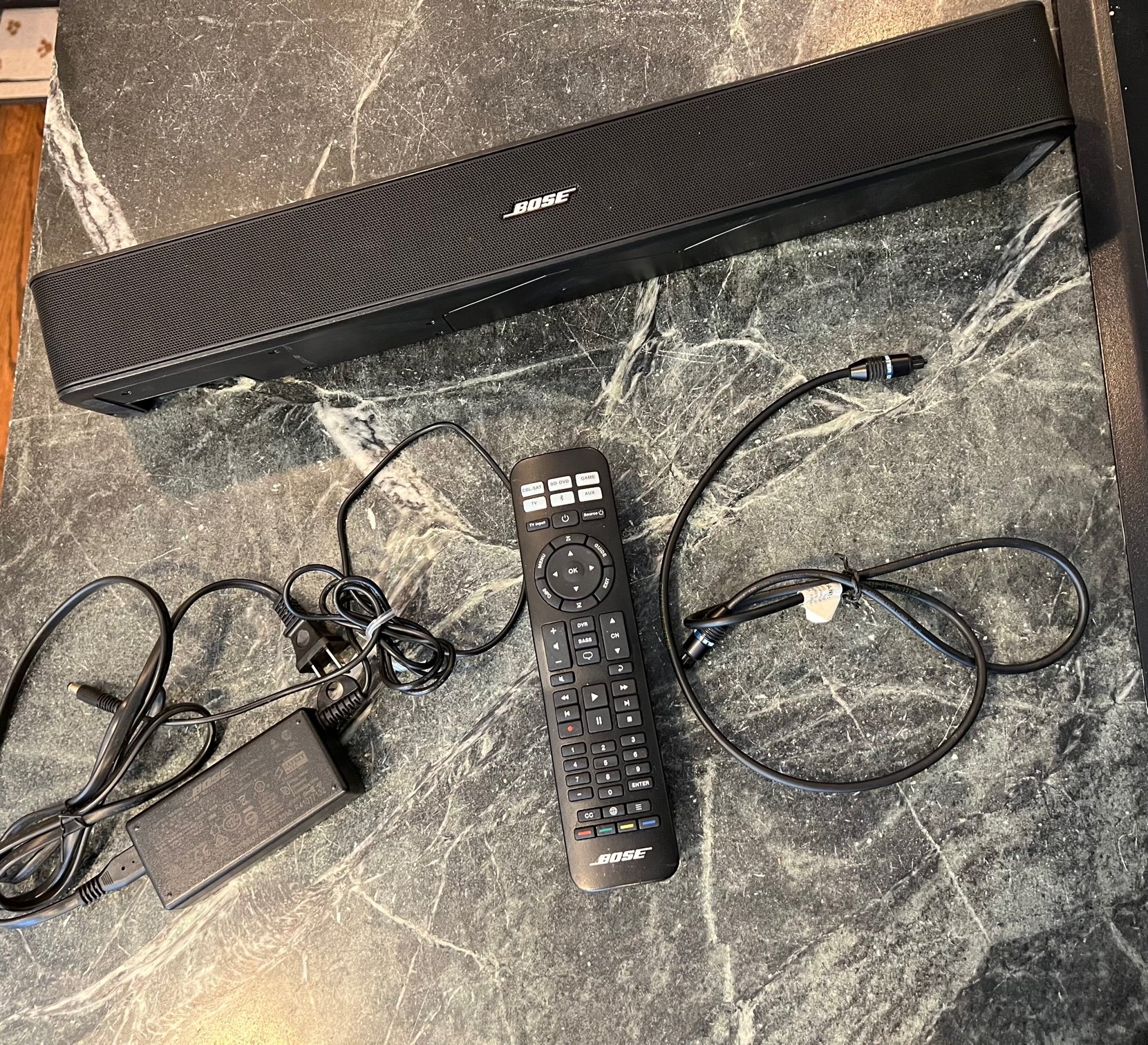 Is the Solo 5 soundbar compatible with the wall mount?