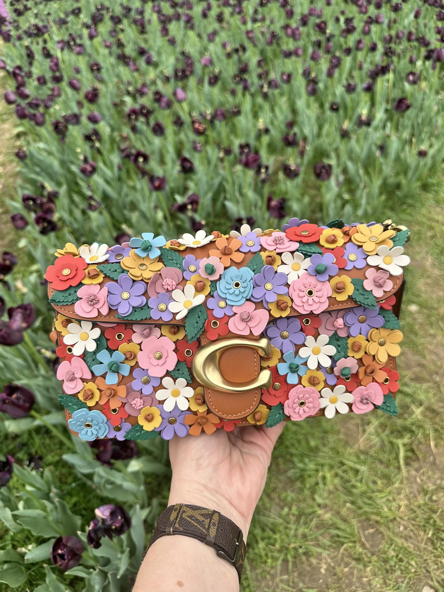 Our new floral Tabby Bag and Jennifer Lopez have arrived to remind