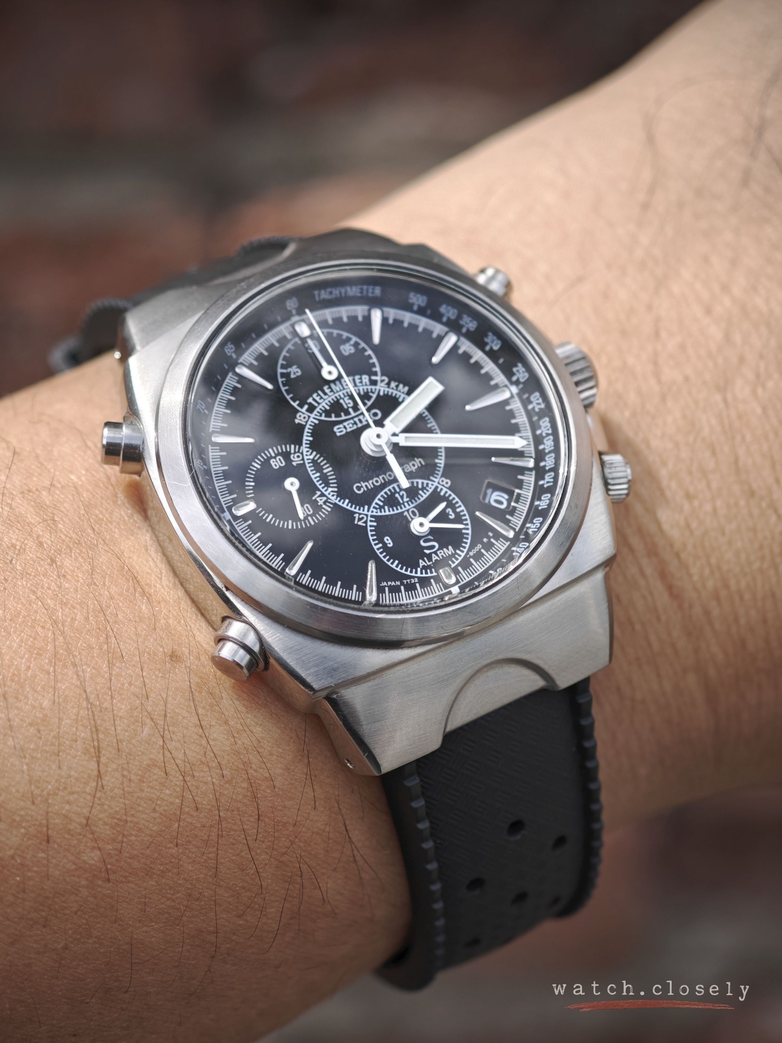 Who can fix my Seiko 7t32-9000 watch?