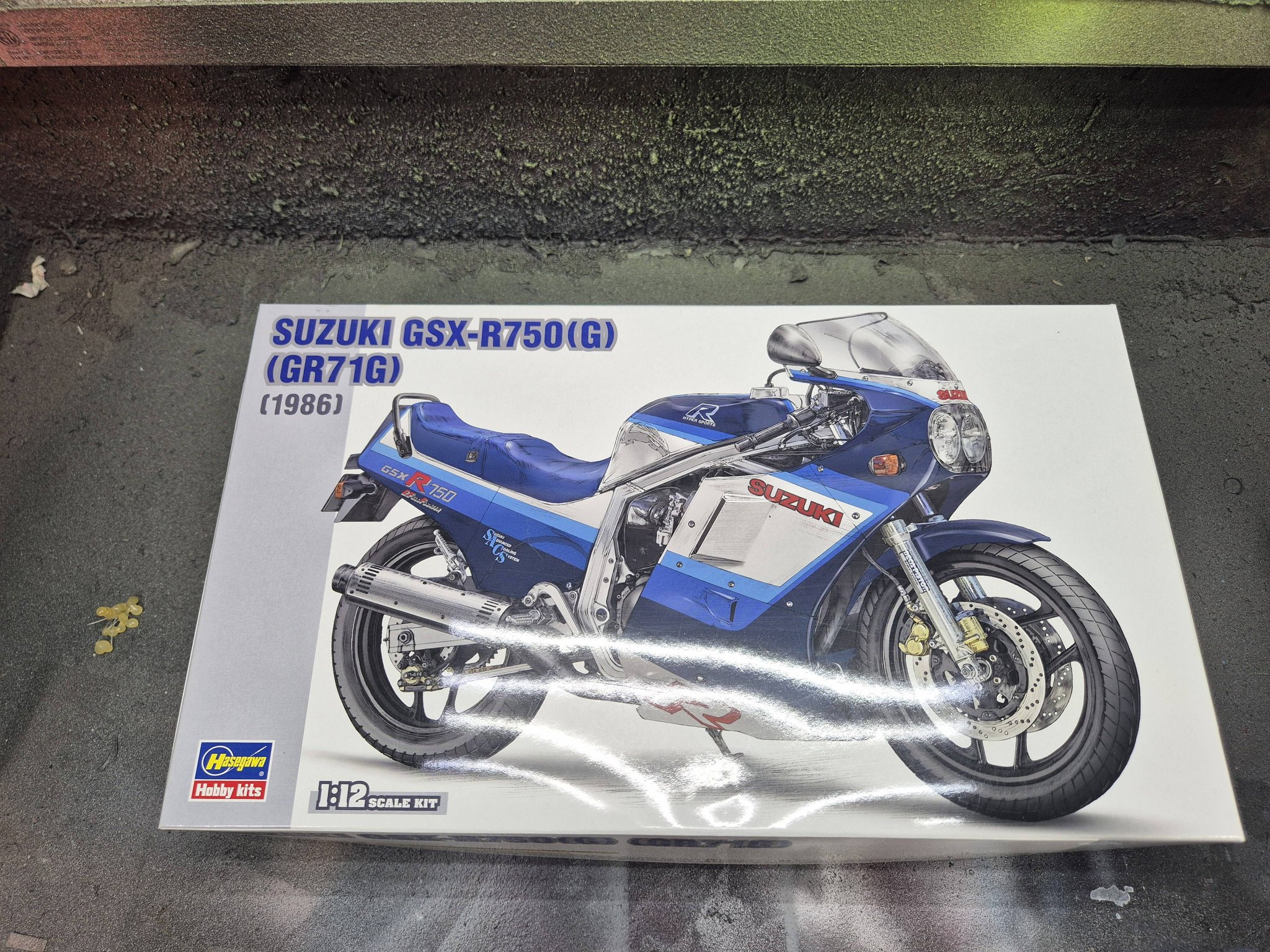 Finally finished One of my dream bikes , Suzuki GSX-R750 from Hasegawa