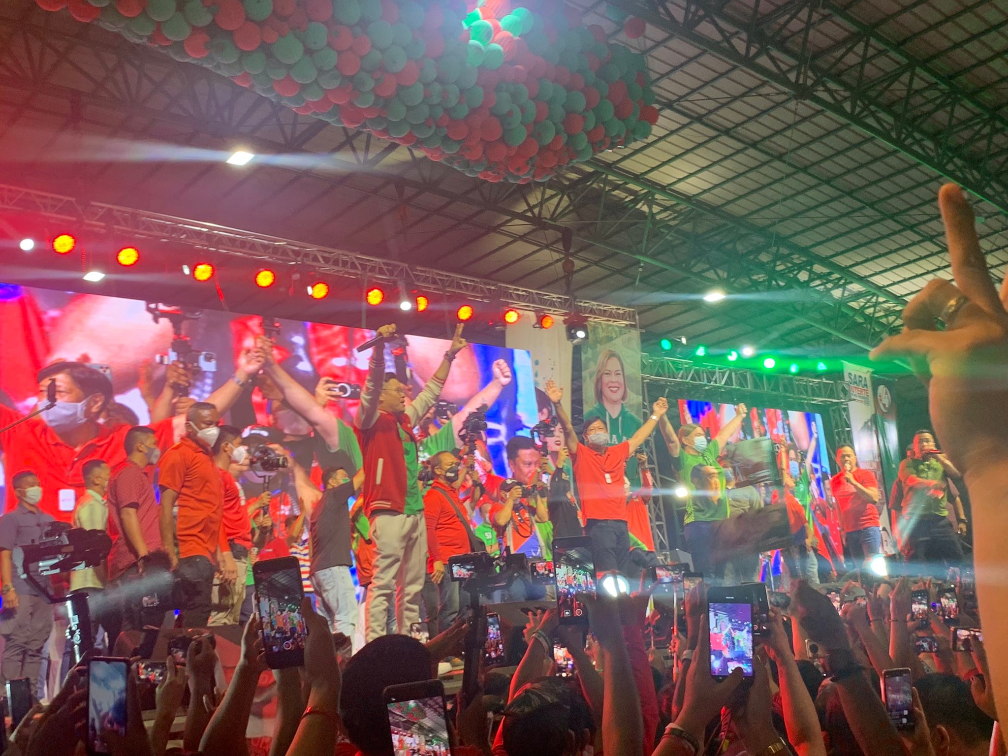 Philstar.com - MASSIVE CROWD FOR UNITEAM CAVITE GRAND RALLY Gov. Jonvic ...
