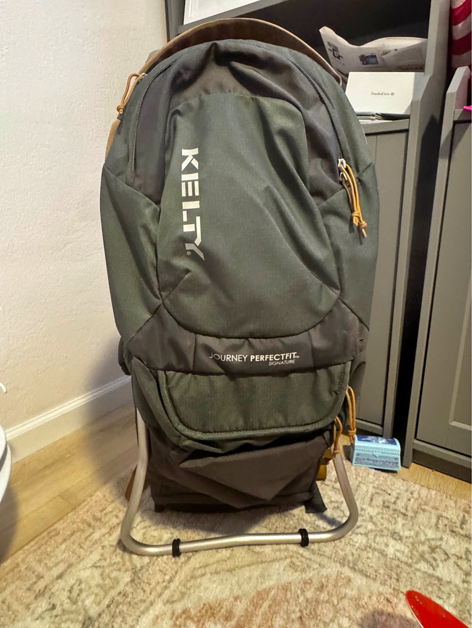 kelty baby backpack signature series Journey Perfectfit Child Carrier Dark Shadow 28” x 15.5” x 22” Capacity Kelty Journey PerfectFIT Signature Baby