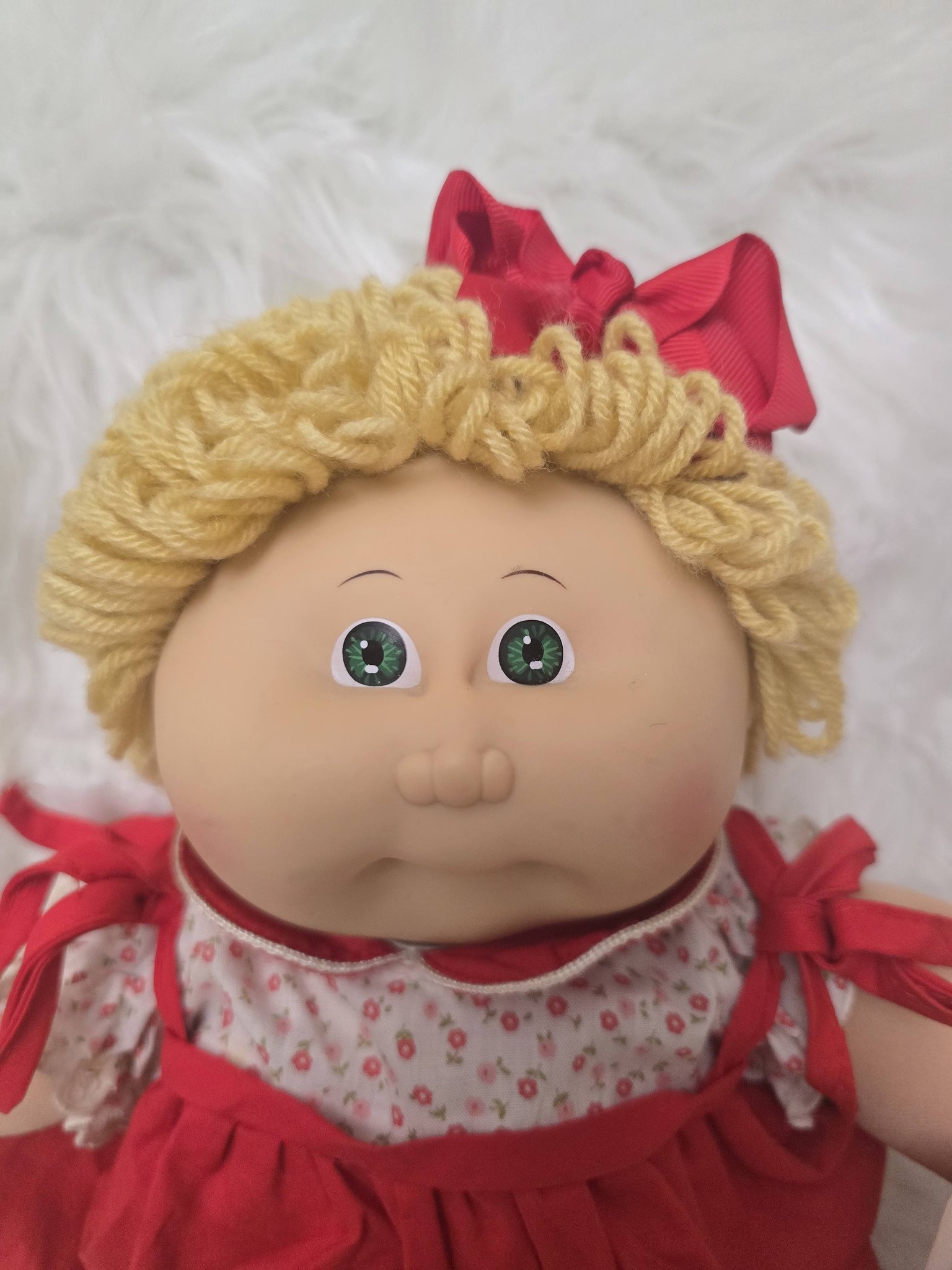 1985 cabbage patch kid for adoption display picture 1
