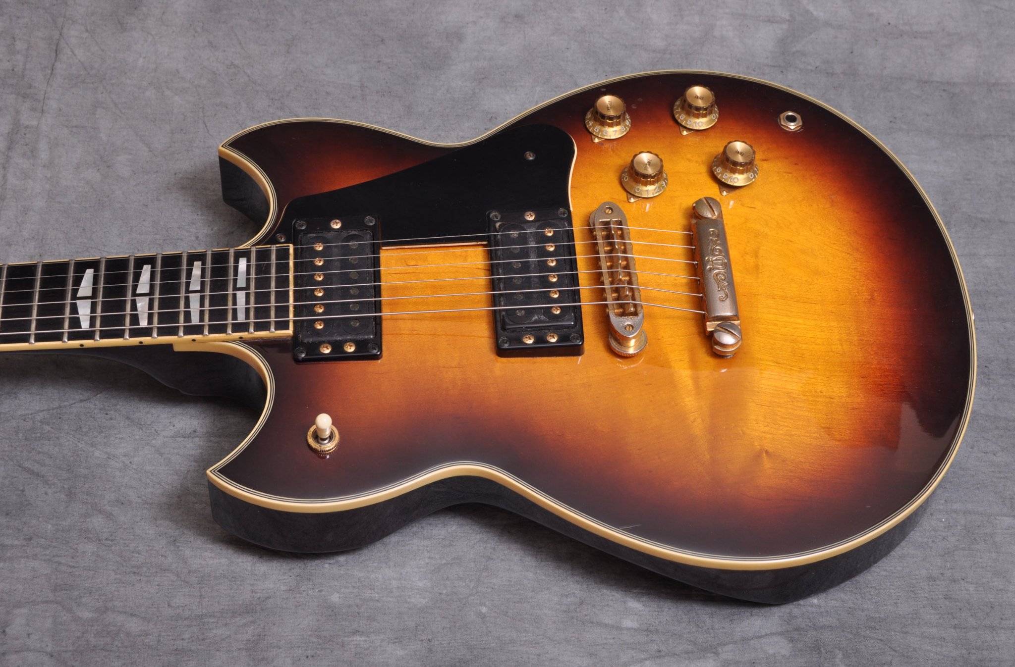 Yamaha SG700 cherry sunburst guitar review