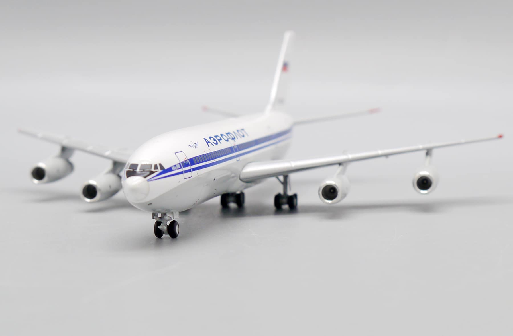 Aeroflot IL-86 1:400 scale model