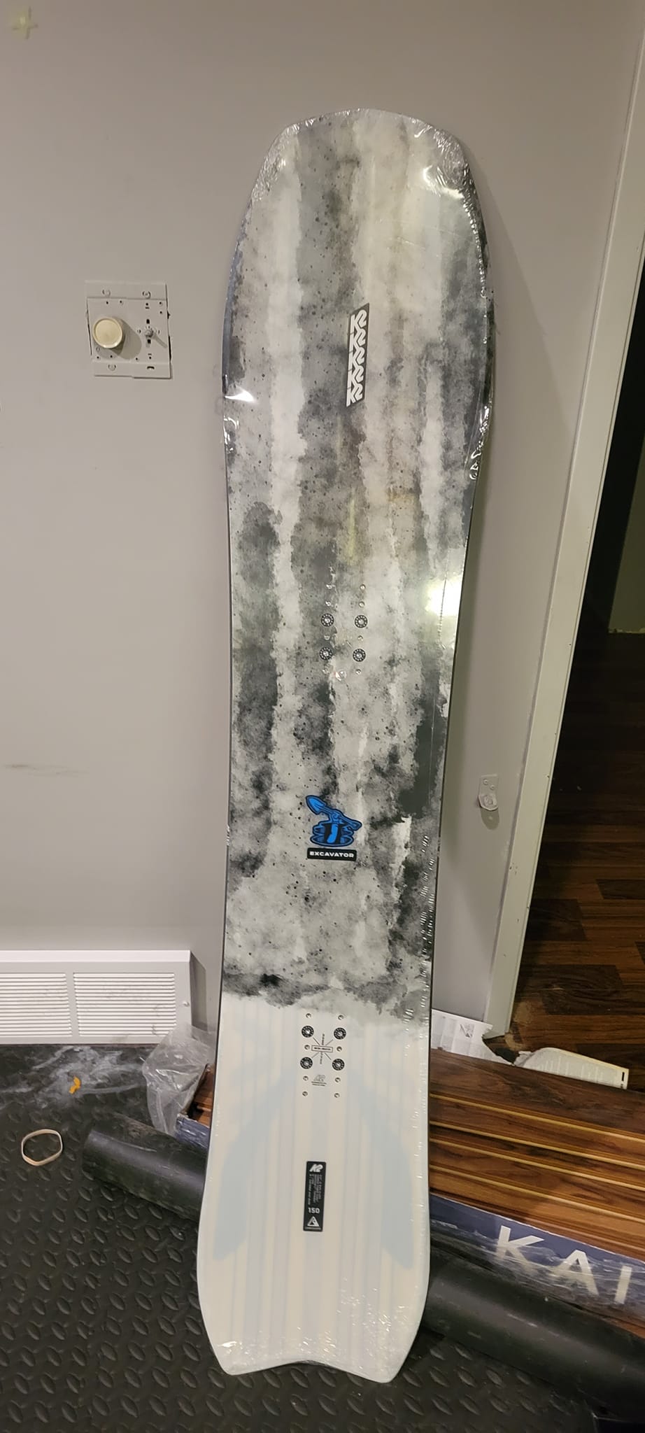 Ride C8 bindings with 2023 K2 Excavator snowboard