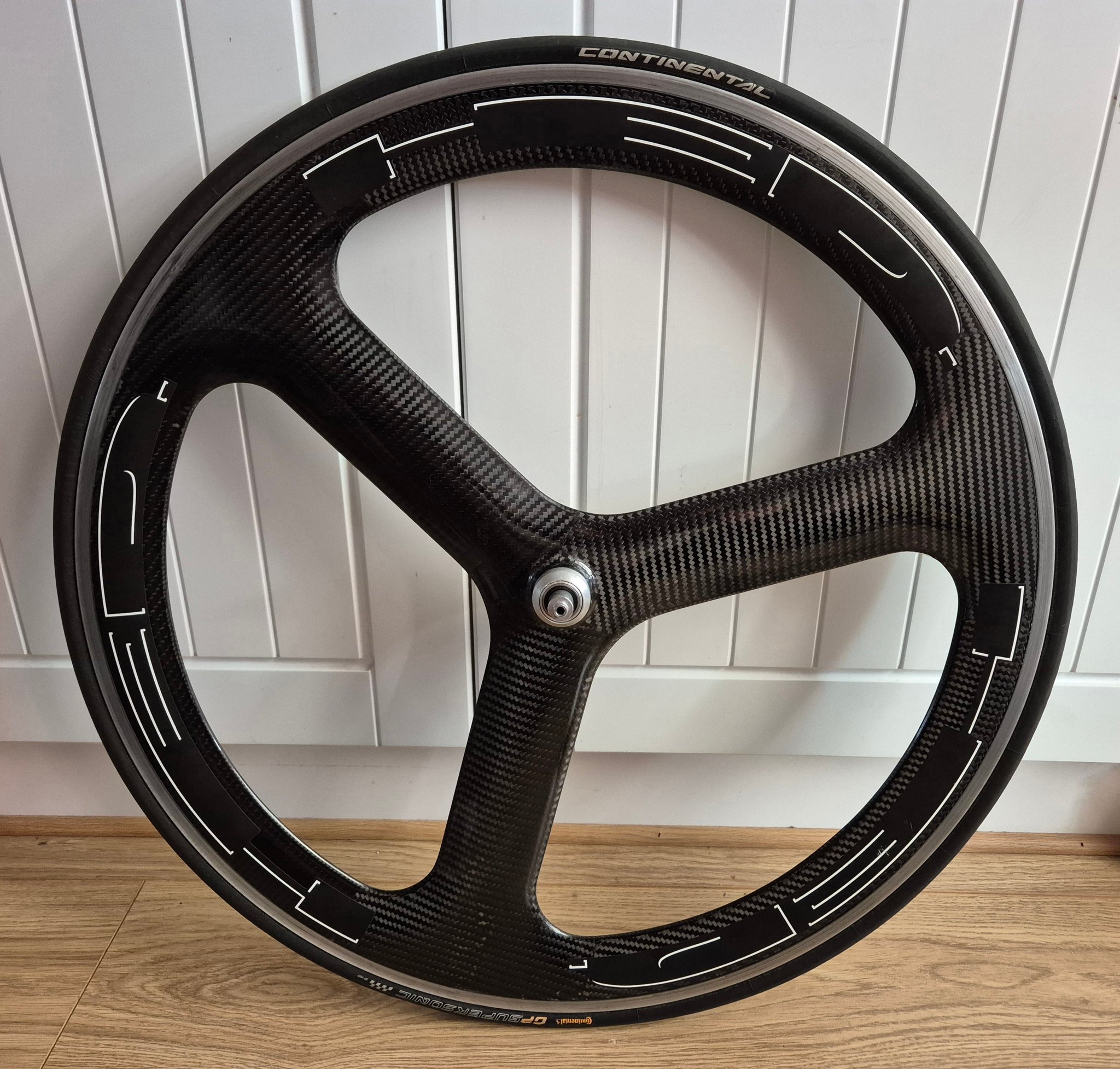 Hed H3 clincher front trispoke wheel for sale