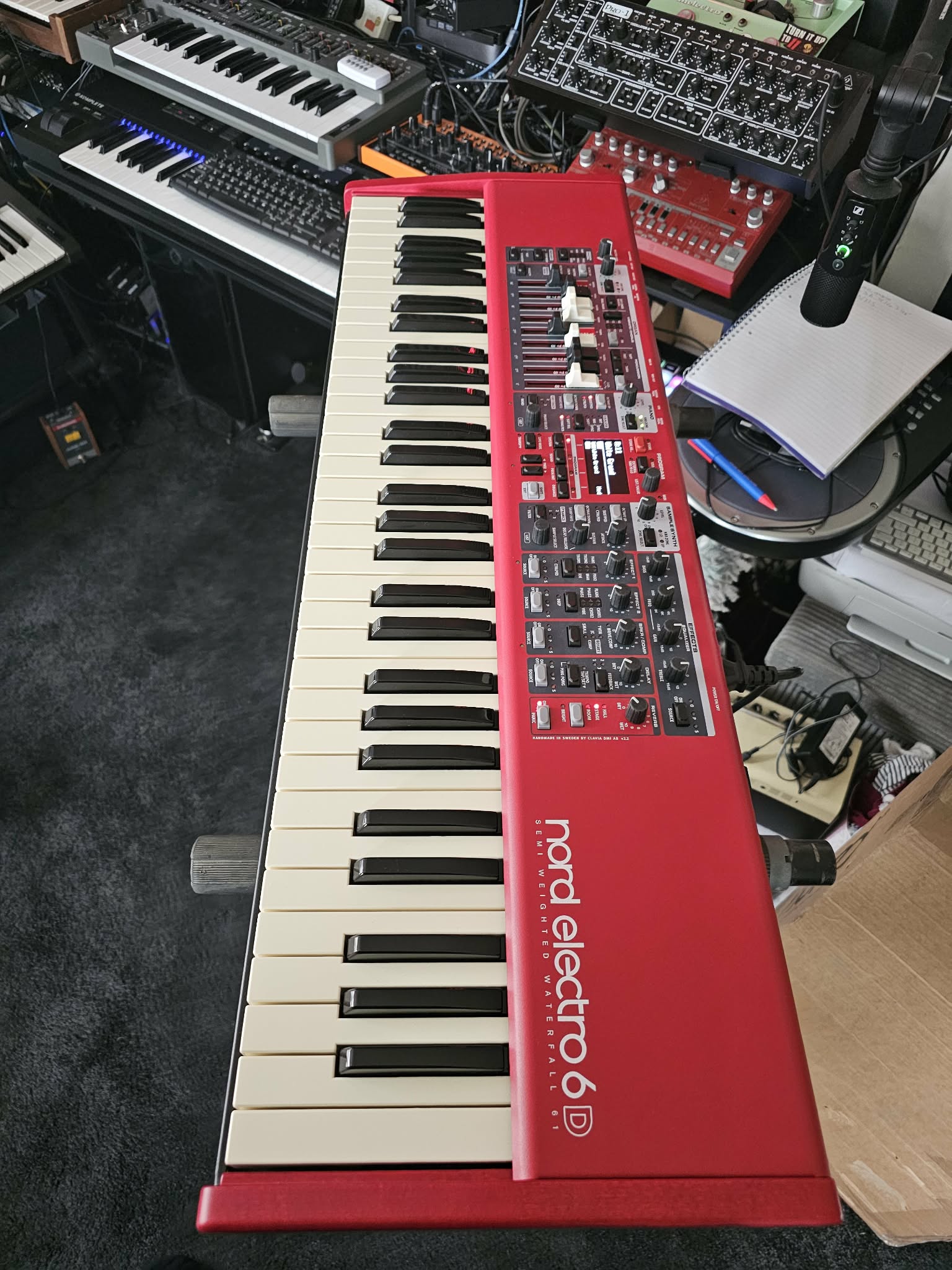 61 keys Plug and play Fully working condition