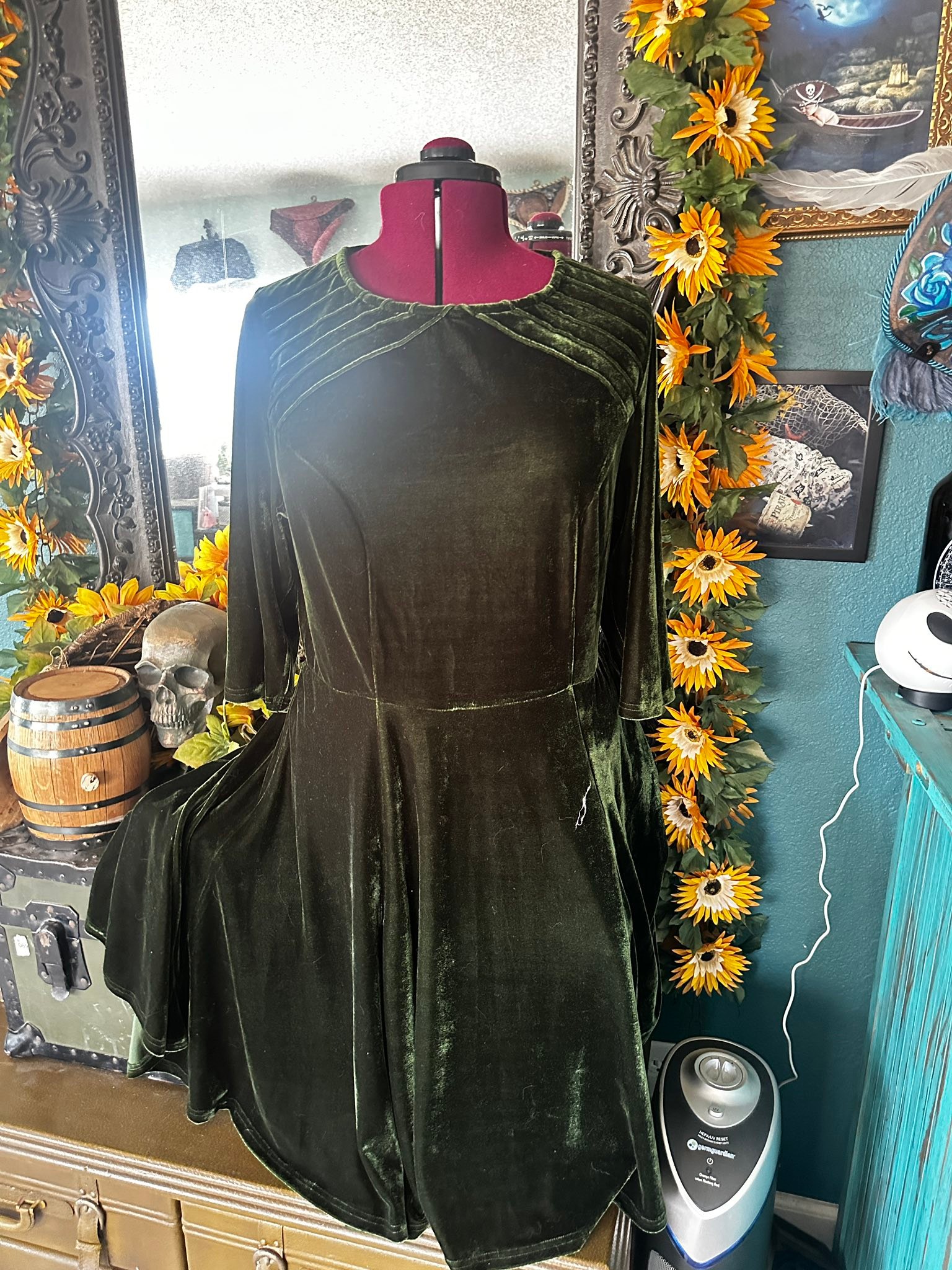 unique vintage green velvet dress by Size 1x $45 burgundy mini dress