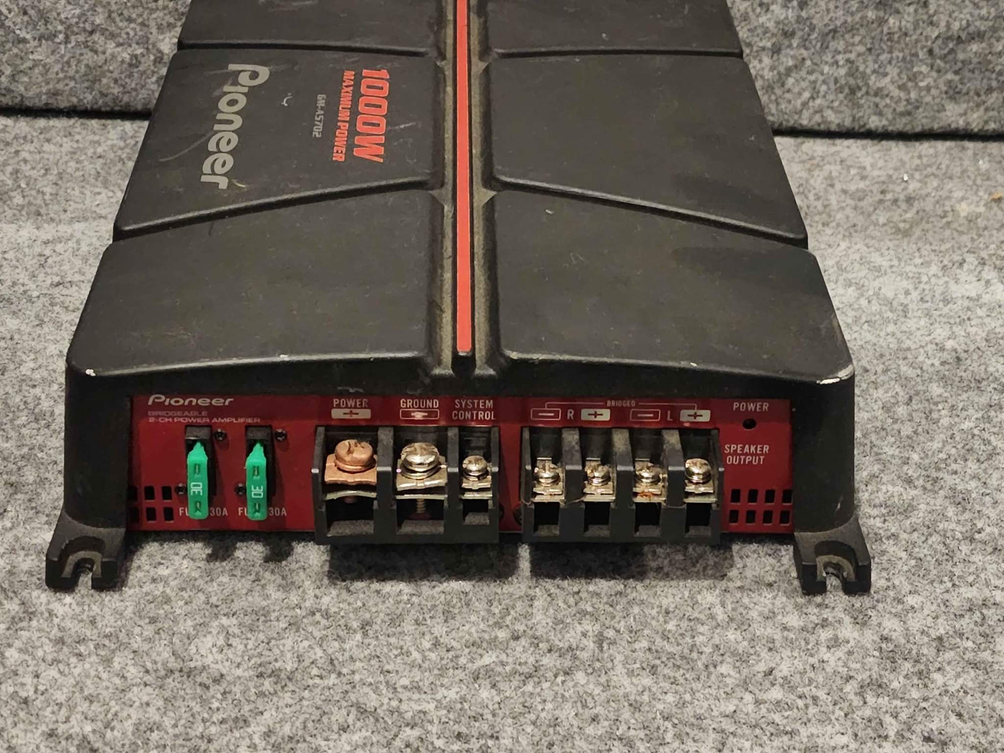 Pioneer Carrozzeria GM-A3200 2-channel power amplifier